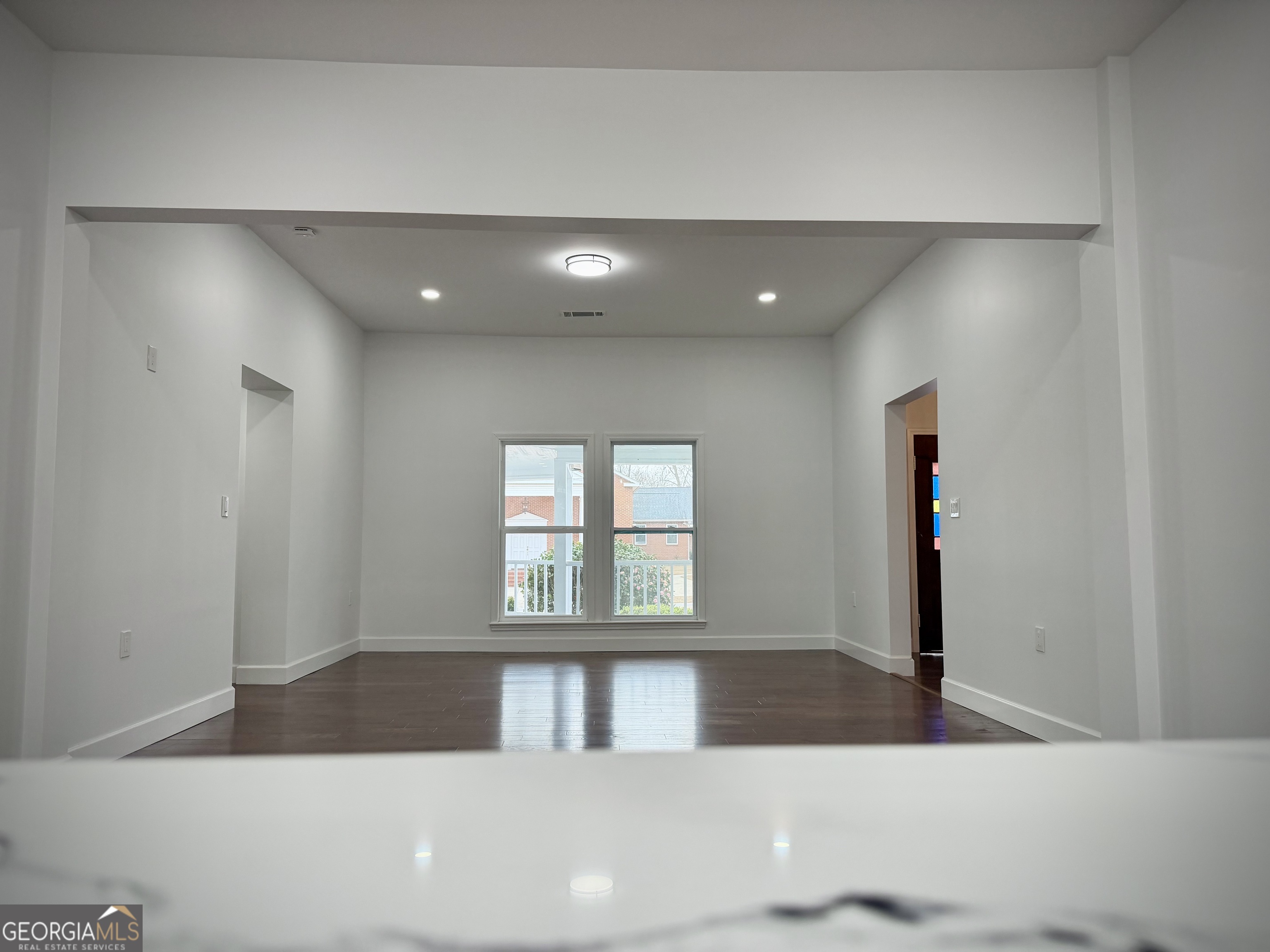 106 N Line Street