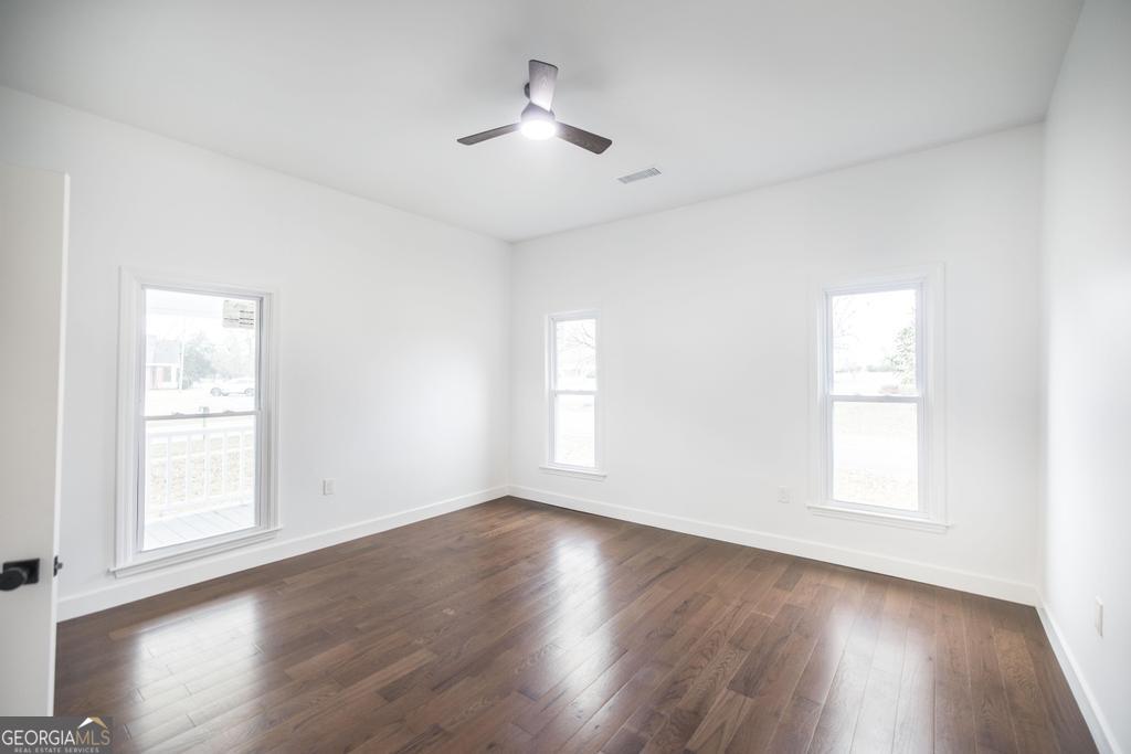106 N Line Street