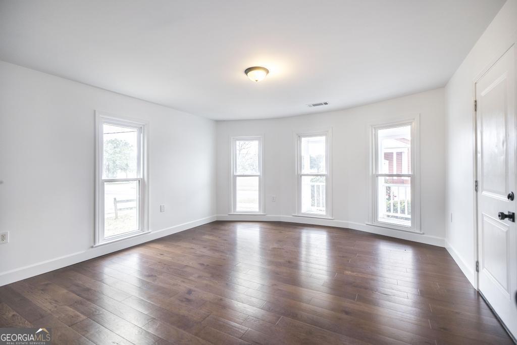 106 N Line Street