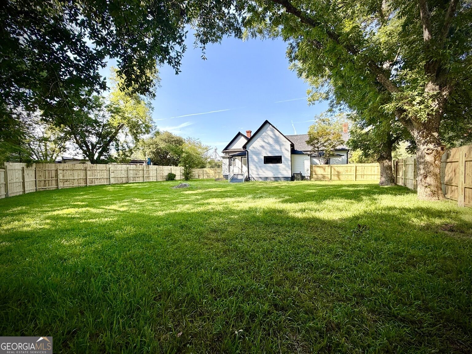 106 N Line Street