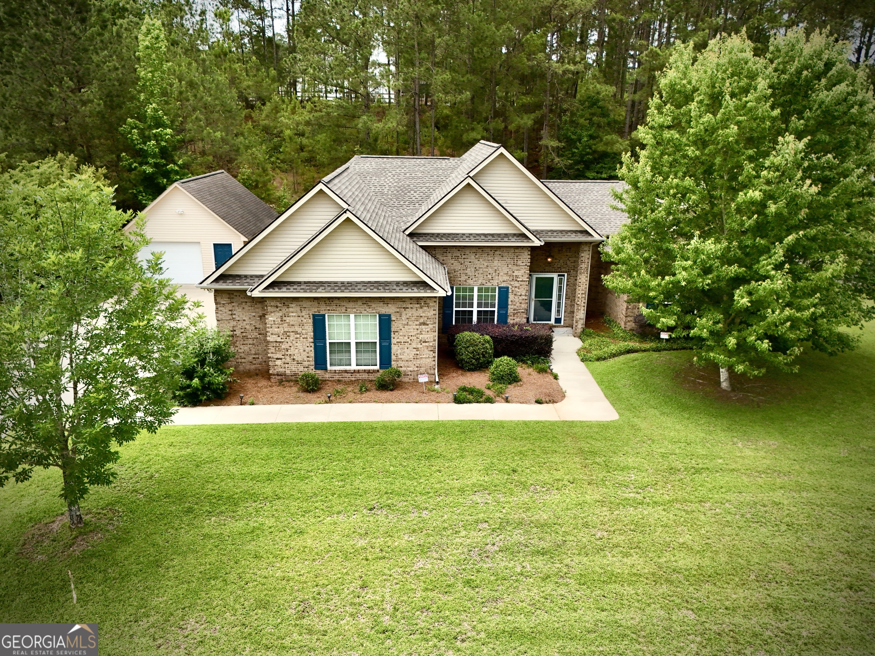 110 Holly Lakes Drive