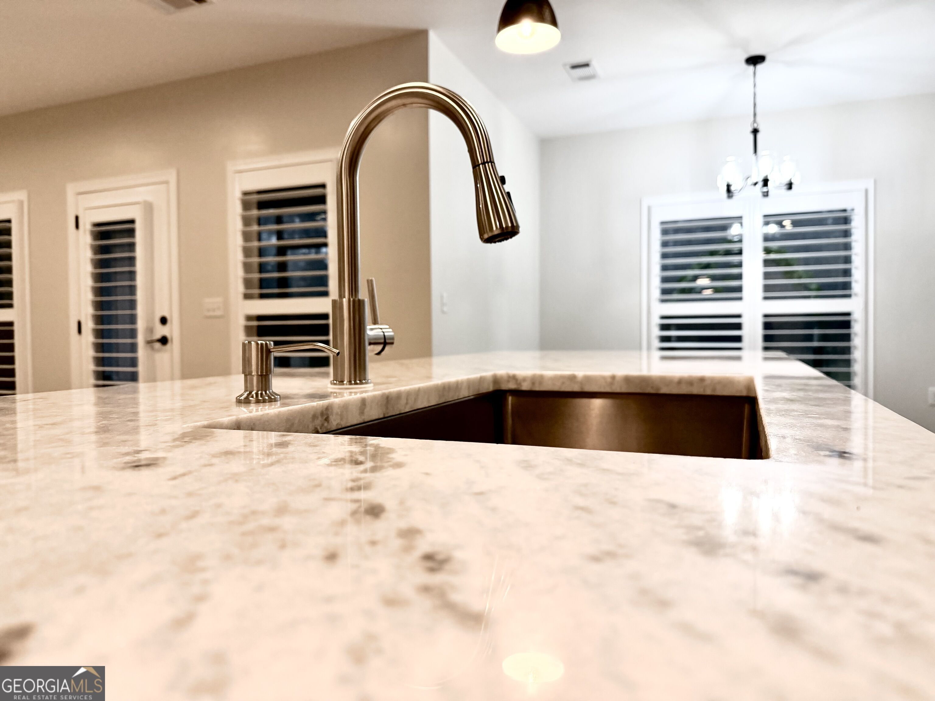 637 Chieftain Trail