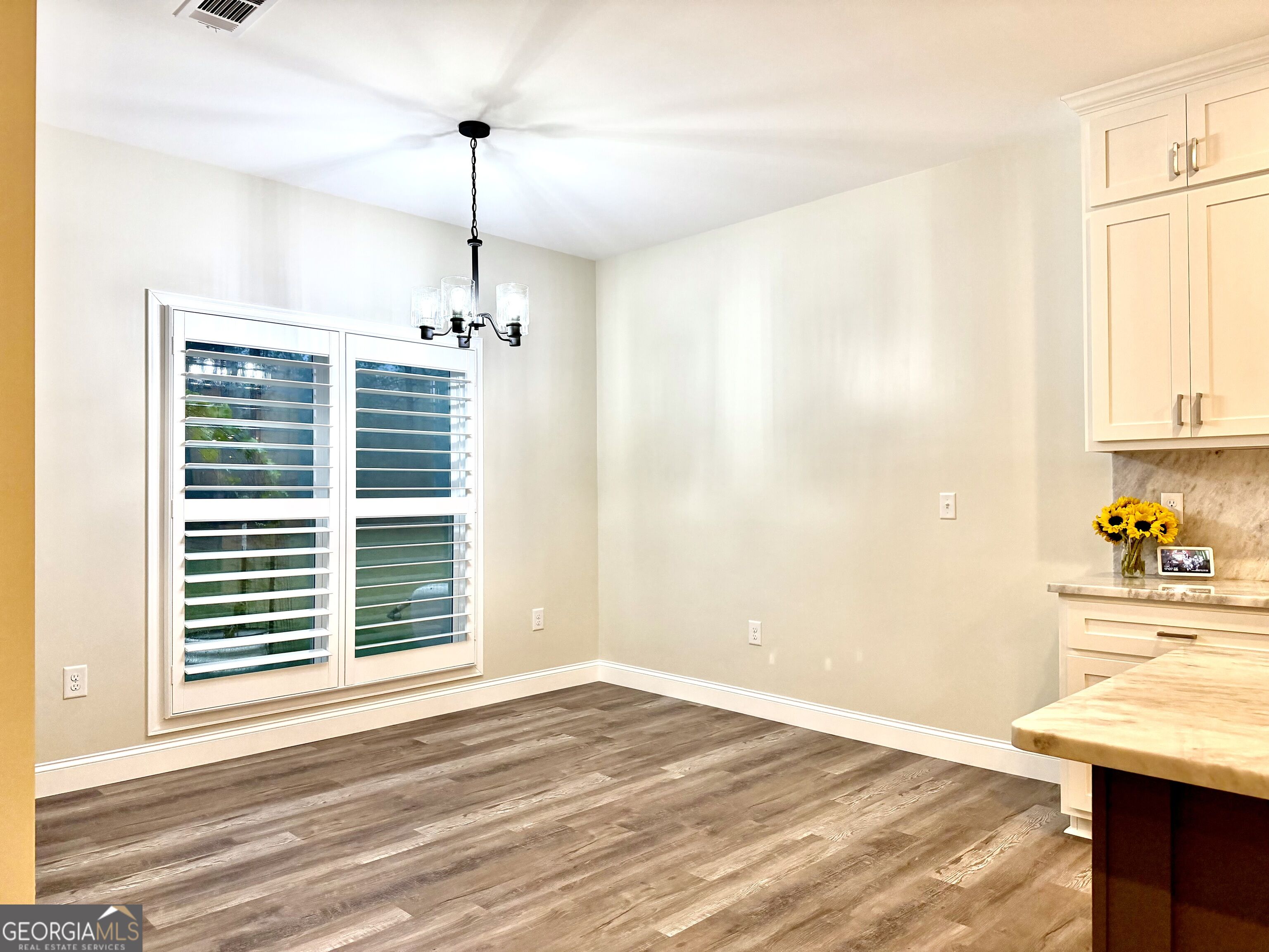 637 Chieftain Trail