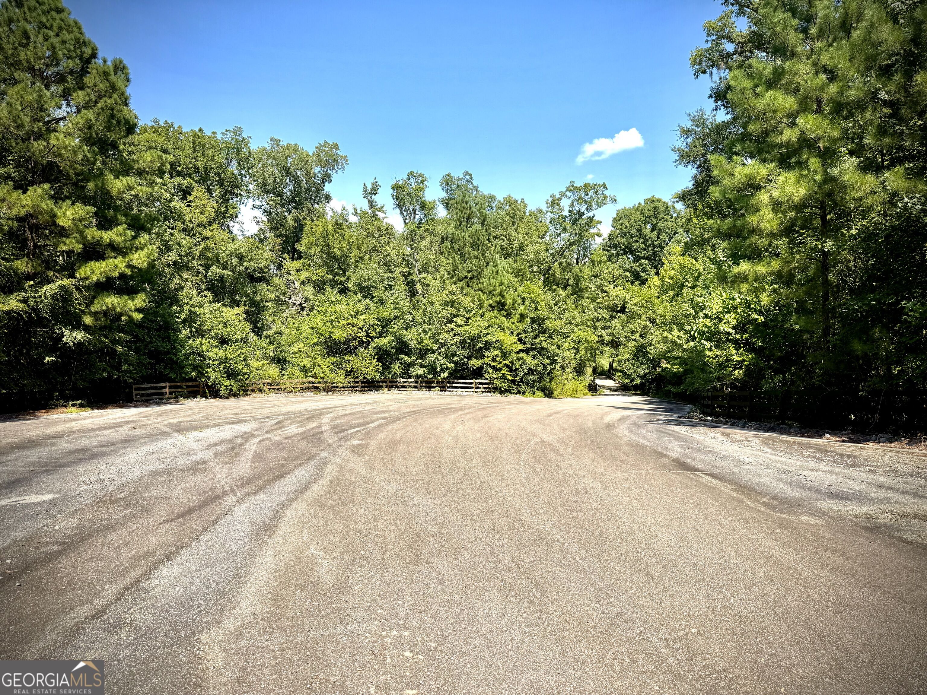 637 Chieftain Trail