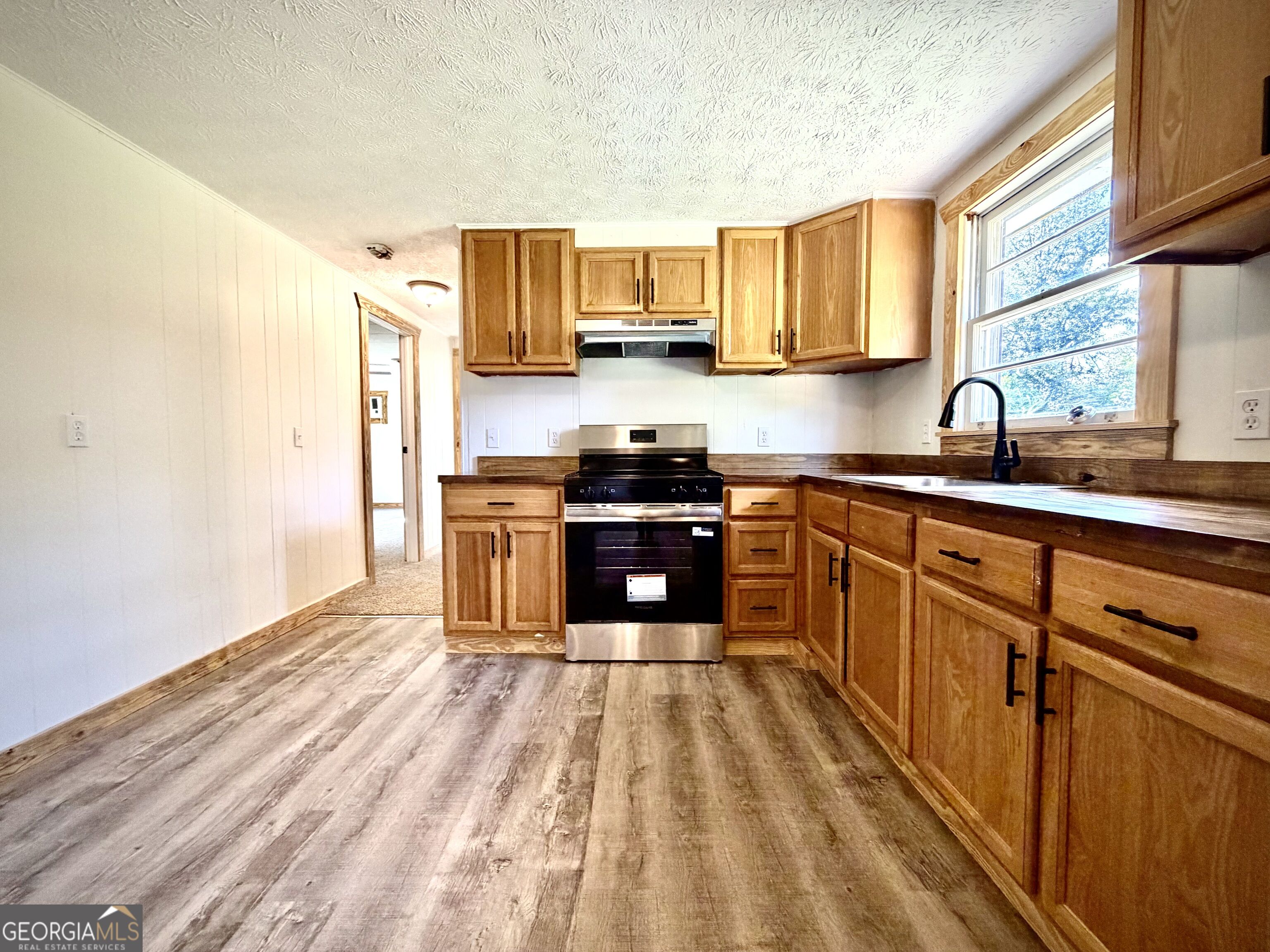 107 W Norris Street
