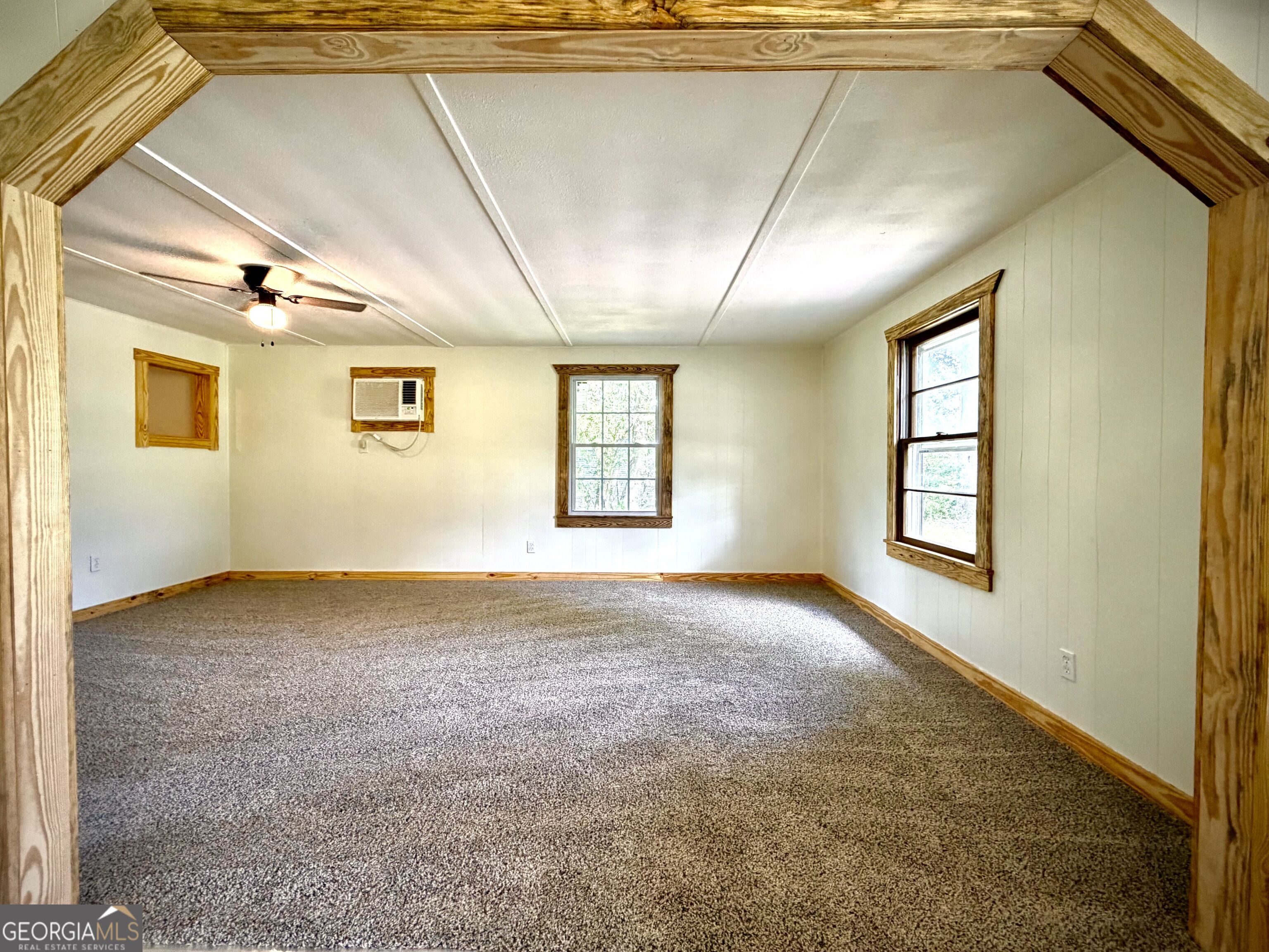 107 W Norris Street
