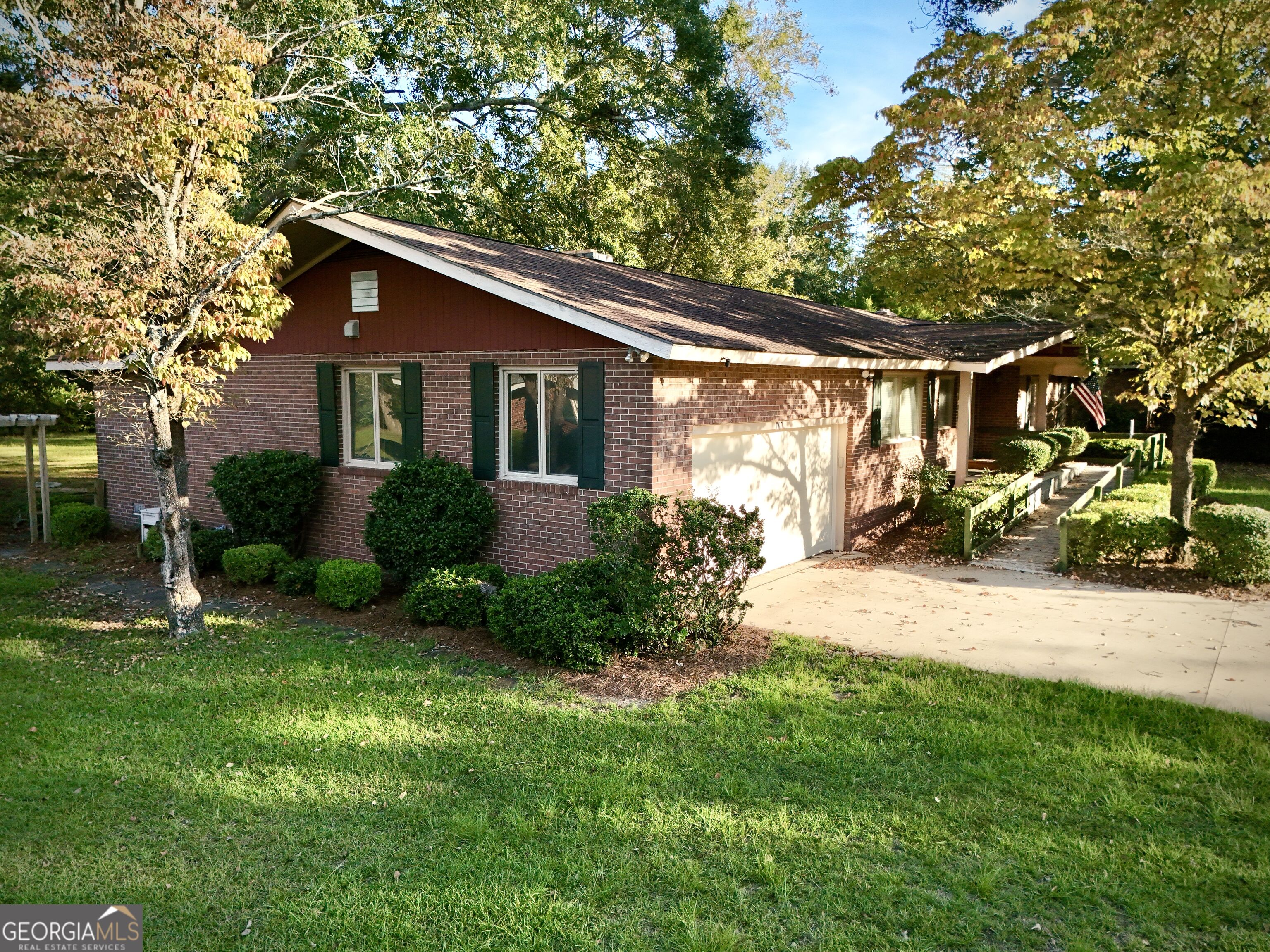 111 Roberson Street