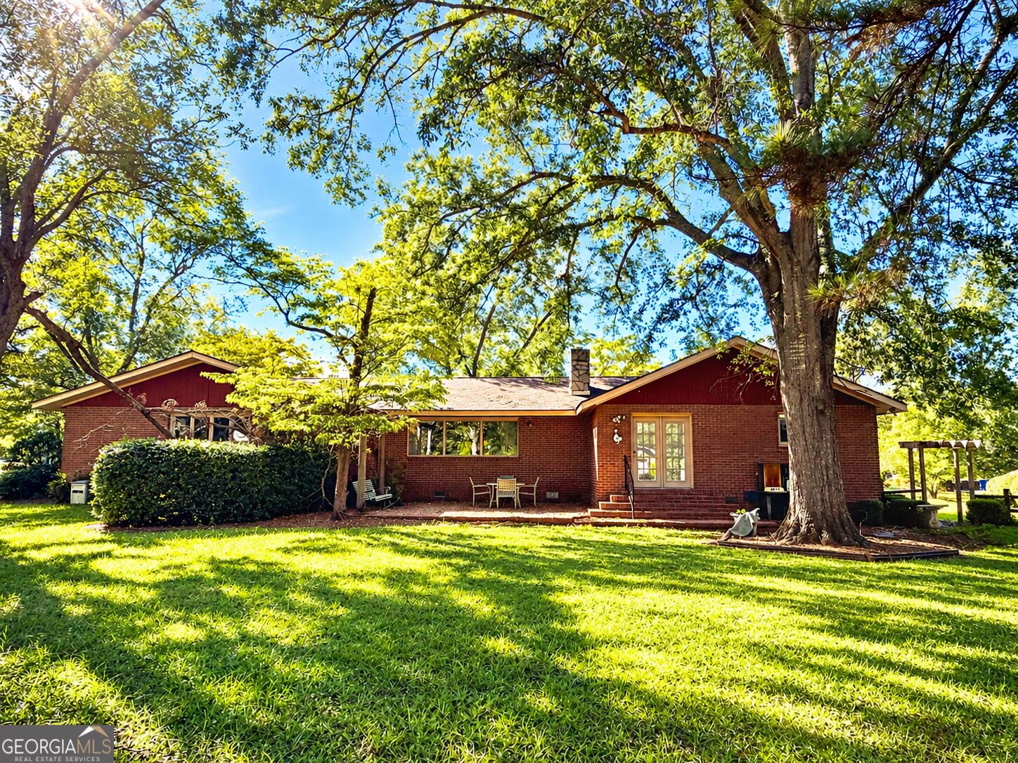 111 Roberson Street