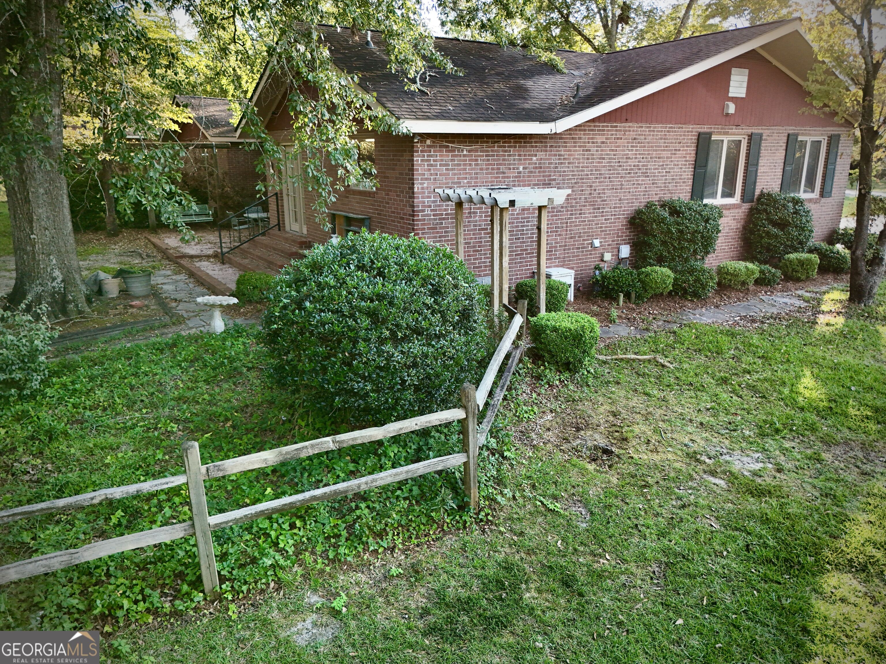 111 Roberson Street