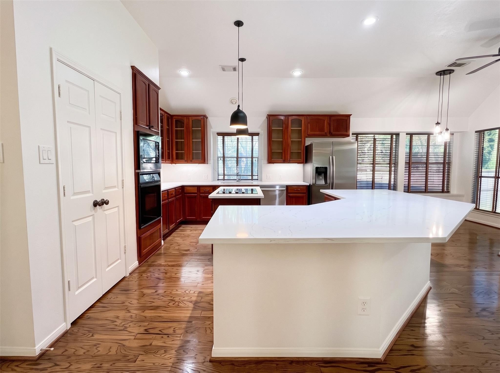 1718 Bumelia Court