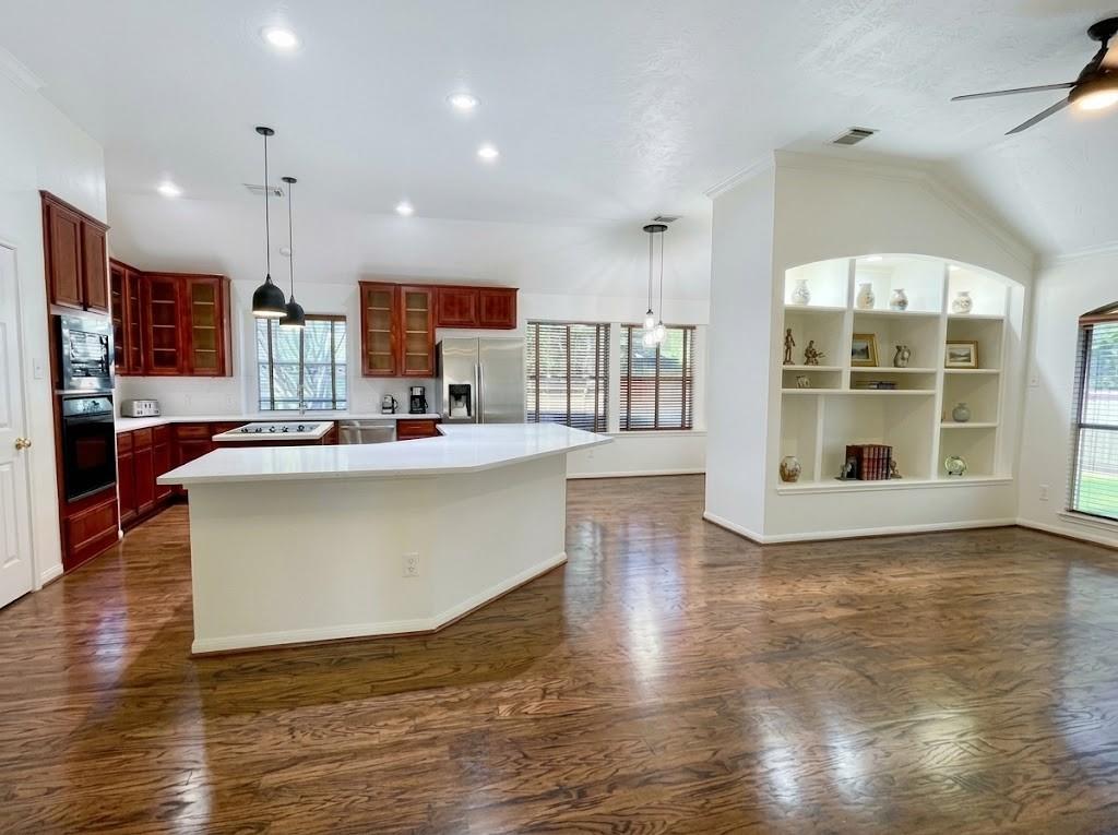 1718 Bumelia Court