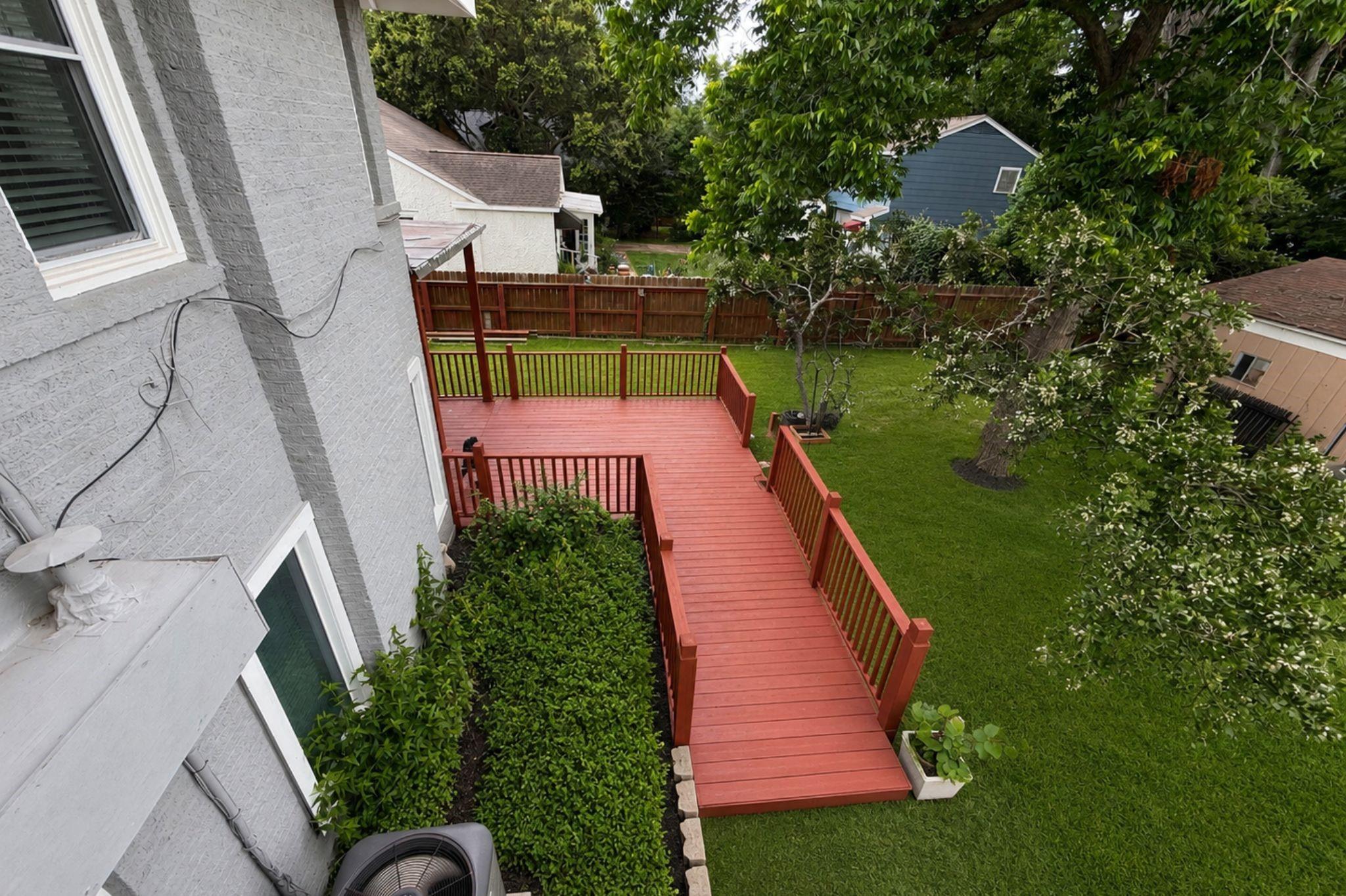 719 N Resident Street