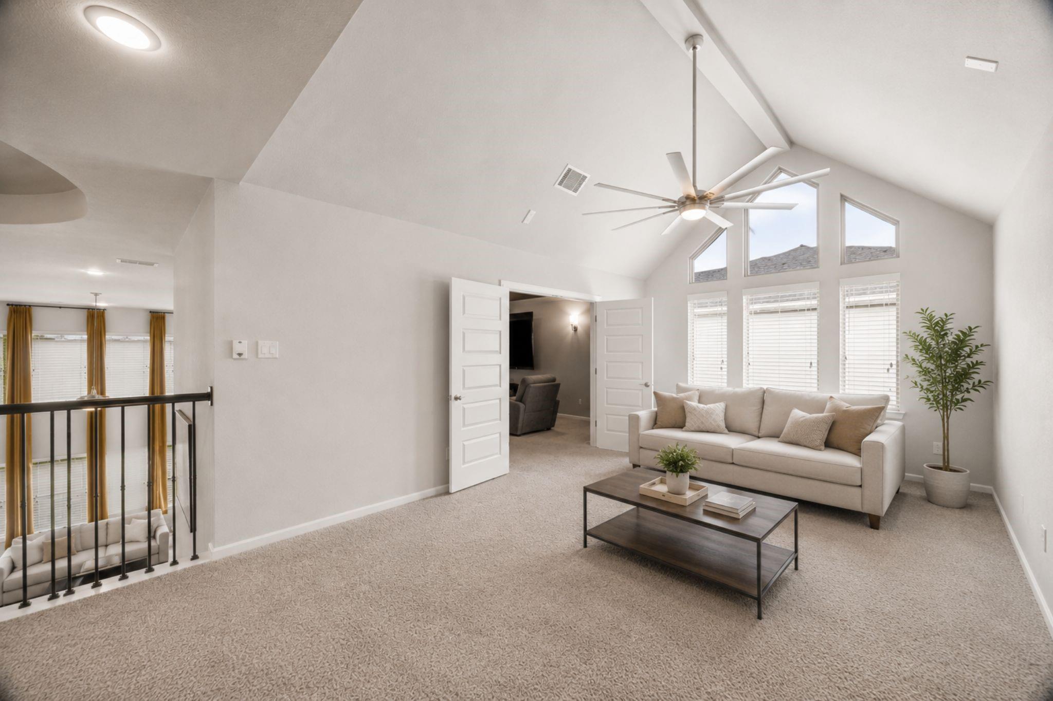 1907 Sapphire Pines Lane