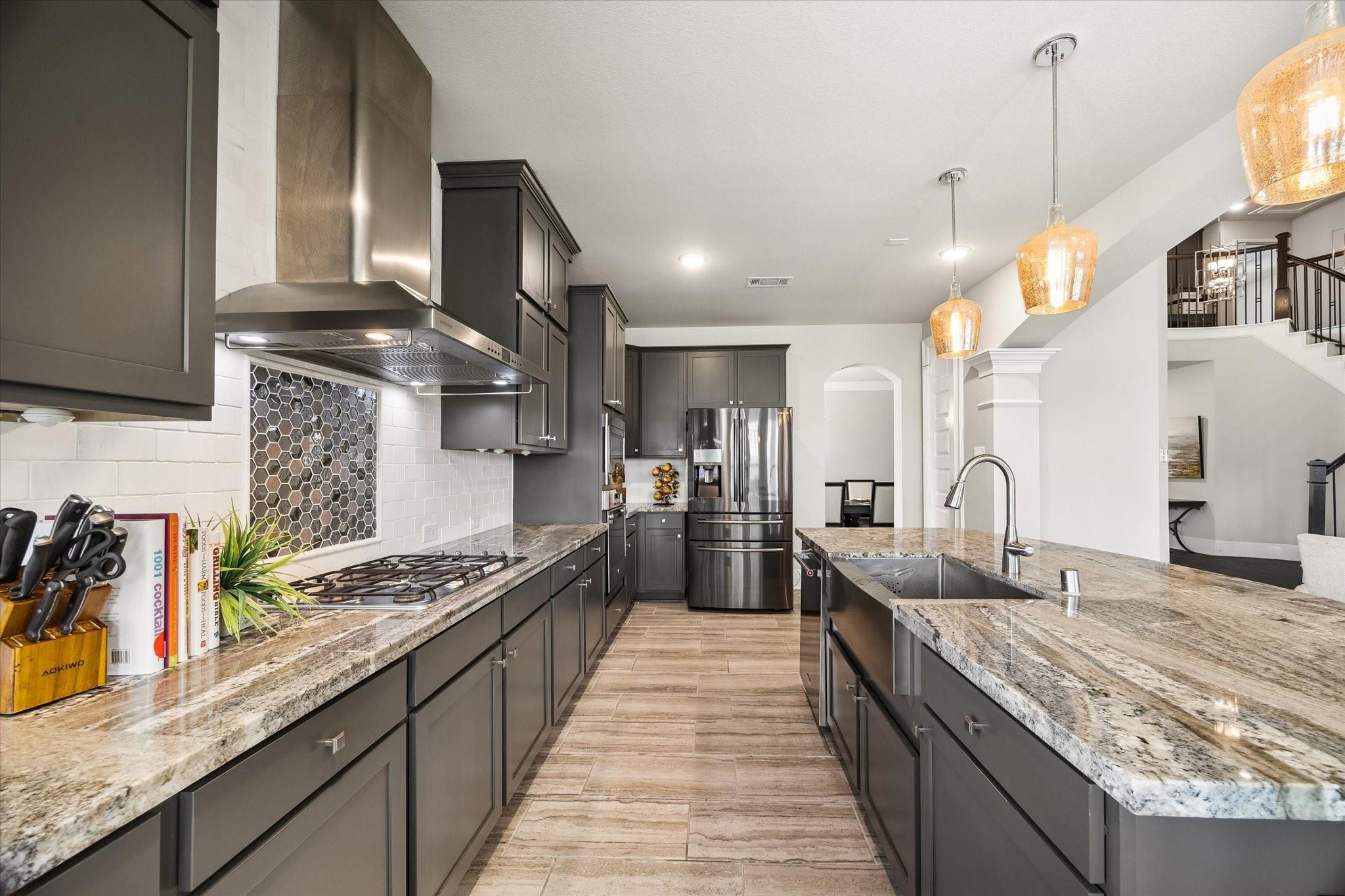 1907 Sapphire Pines Lane