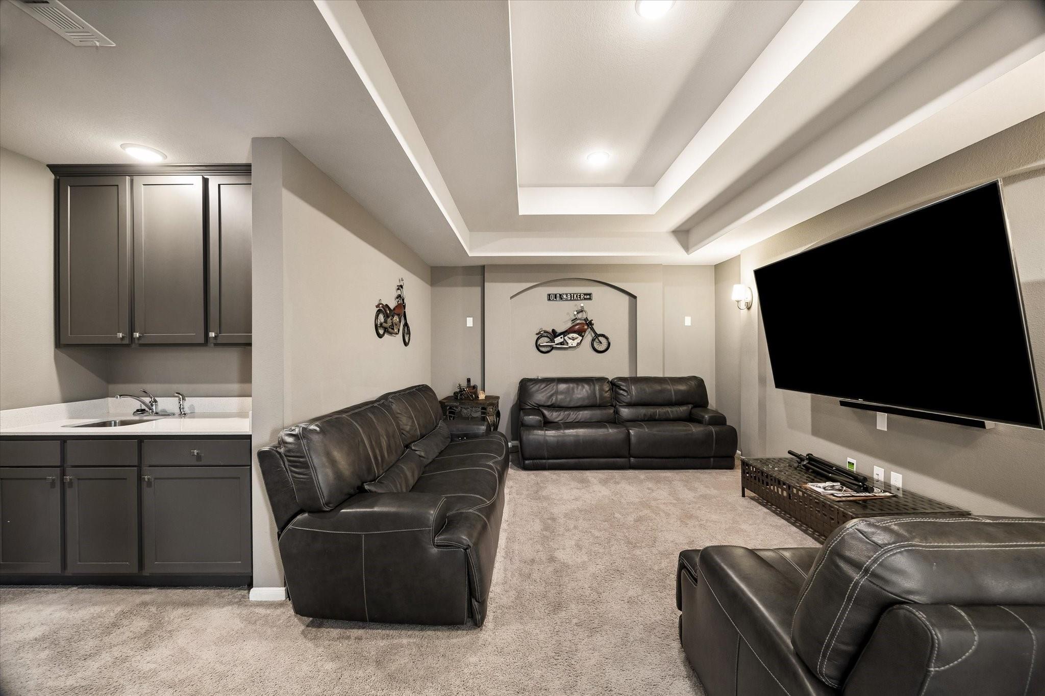 1907 Sapphire Pines Lane