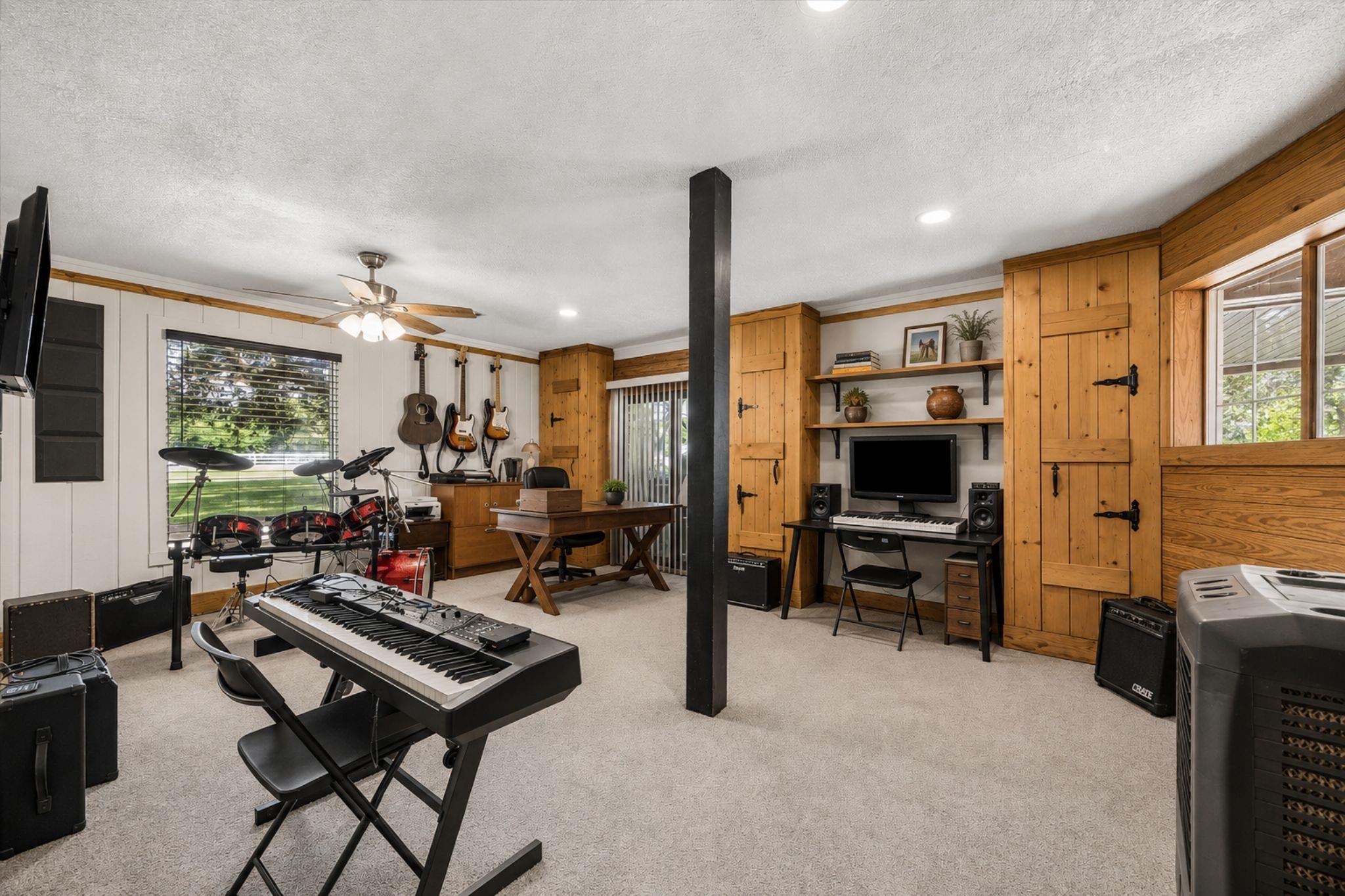 2020 Pecan Lake Drive