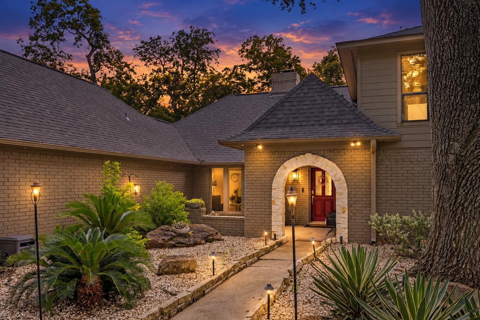 2020 Pecan Lake Drive