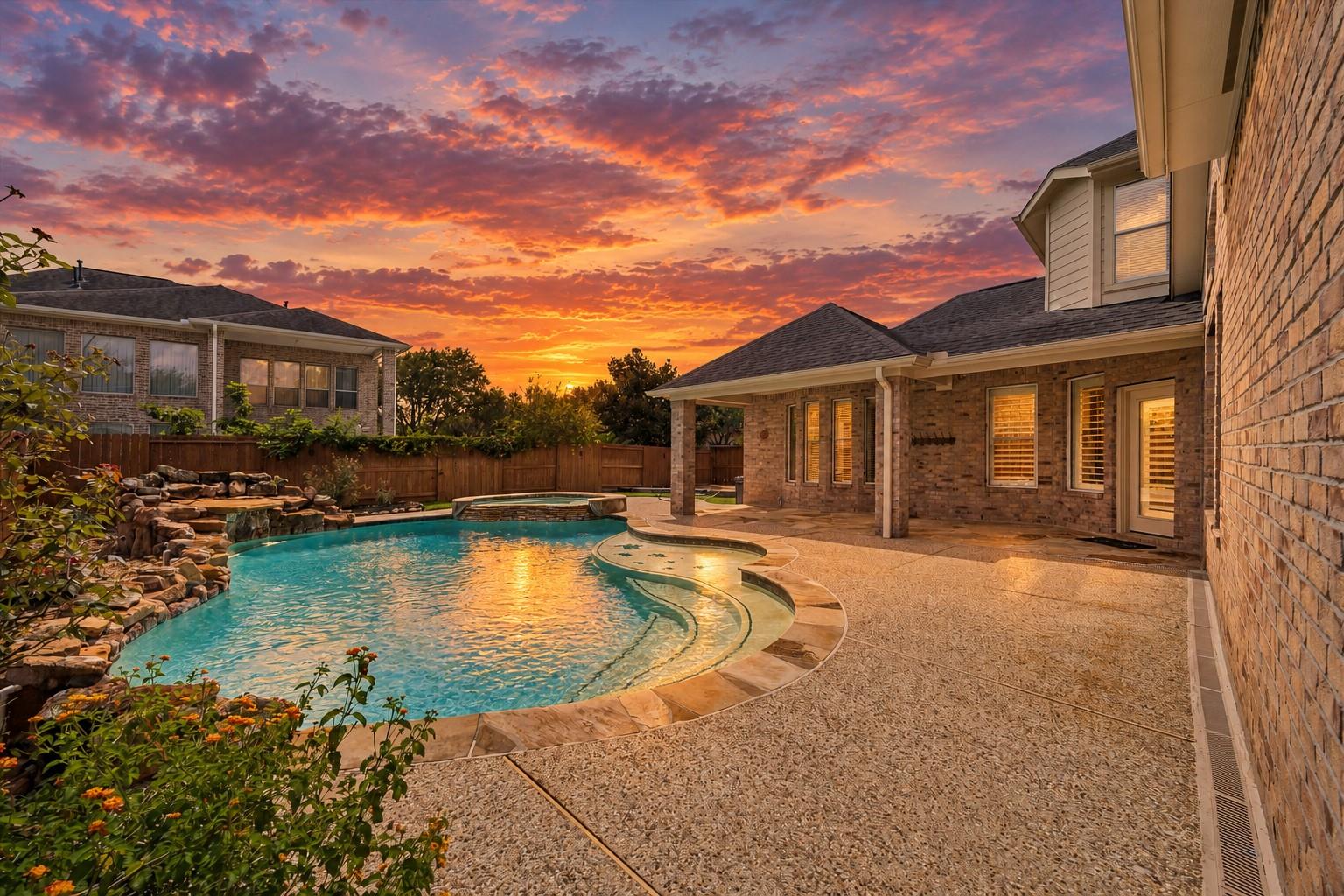 7906 Emerald Haven Drive