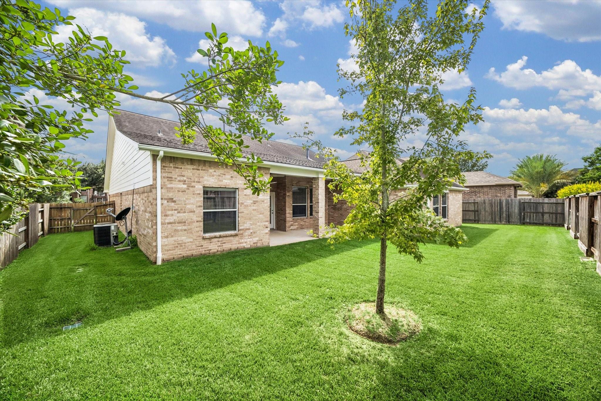 7715 Bayou Green Lane