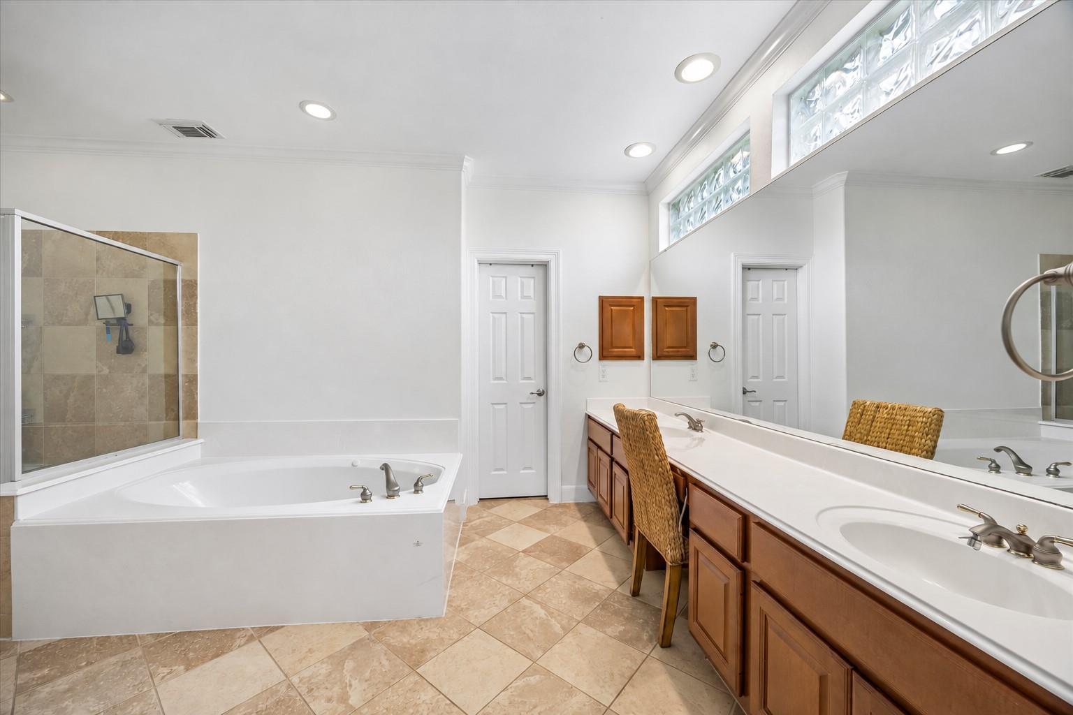 8111 Highland Green Drive