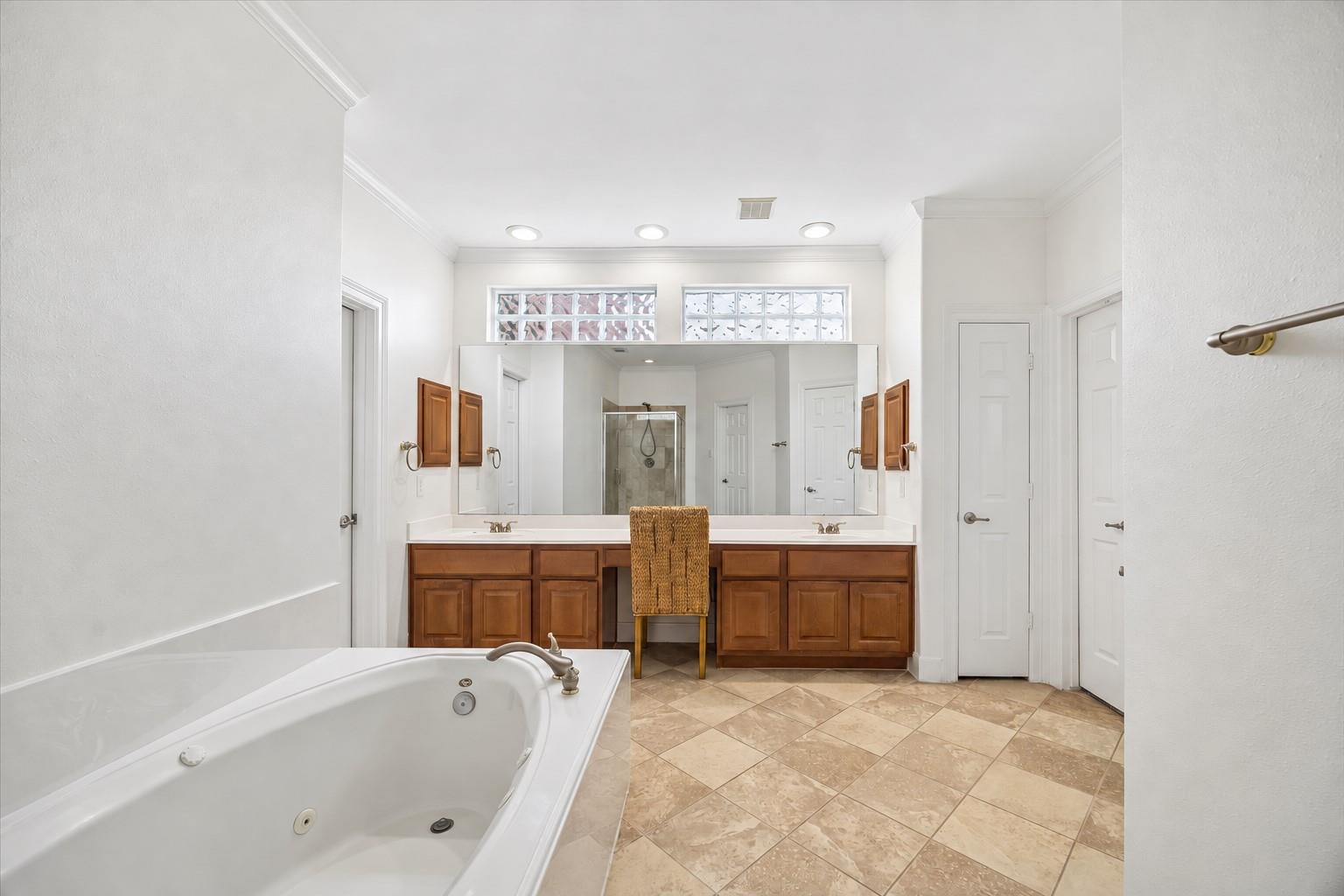8111 Highland Green Drive