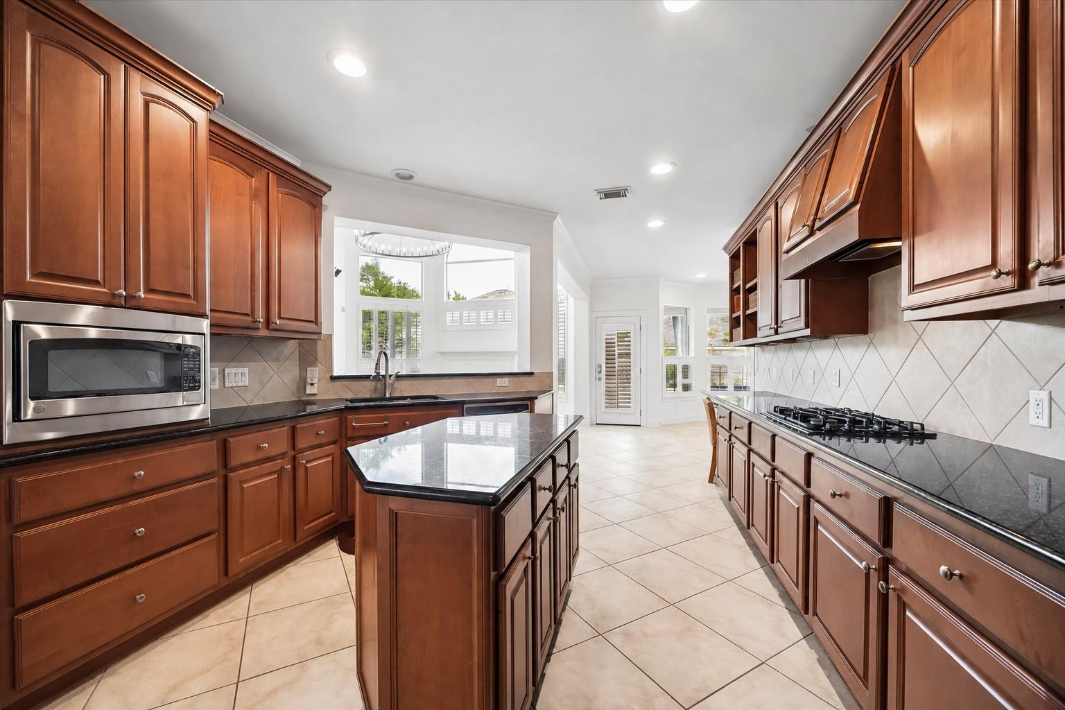 8111 Highland Green Drive