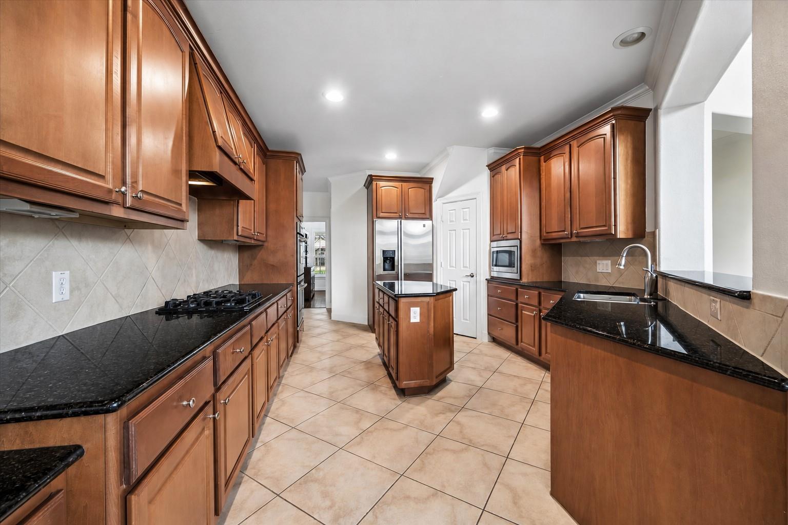 8111 Highland Green Drive