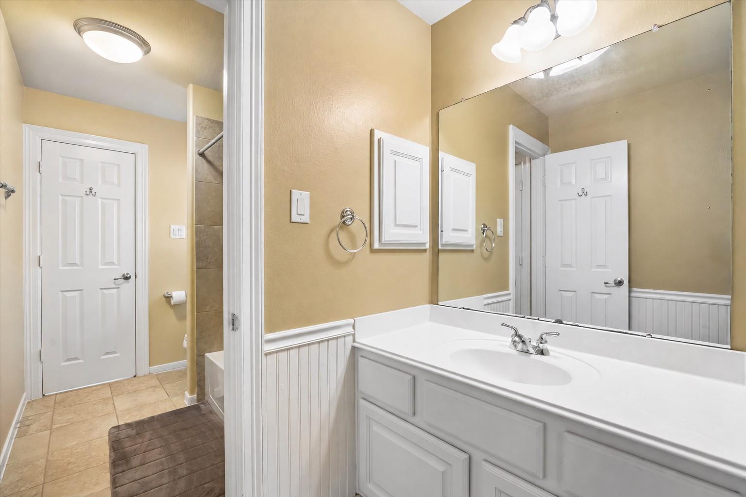 8111 Highland Green Drive