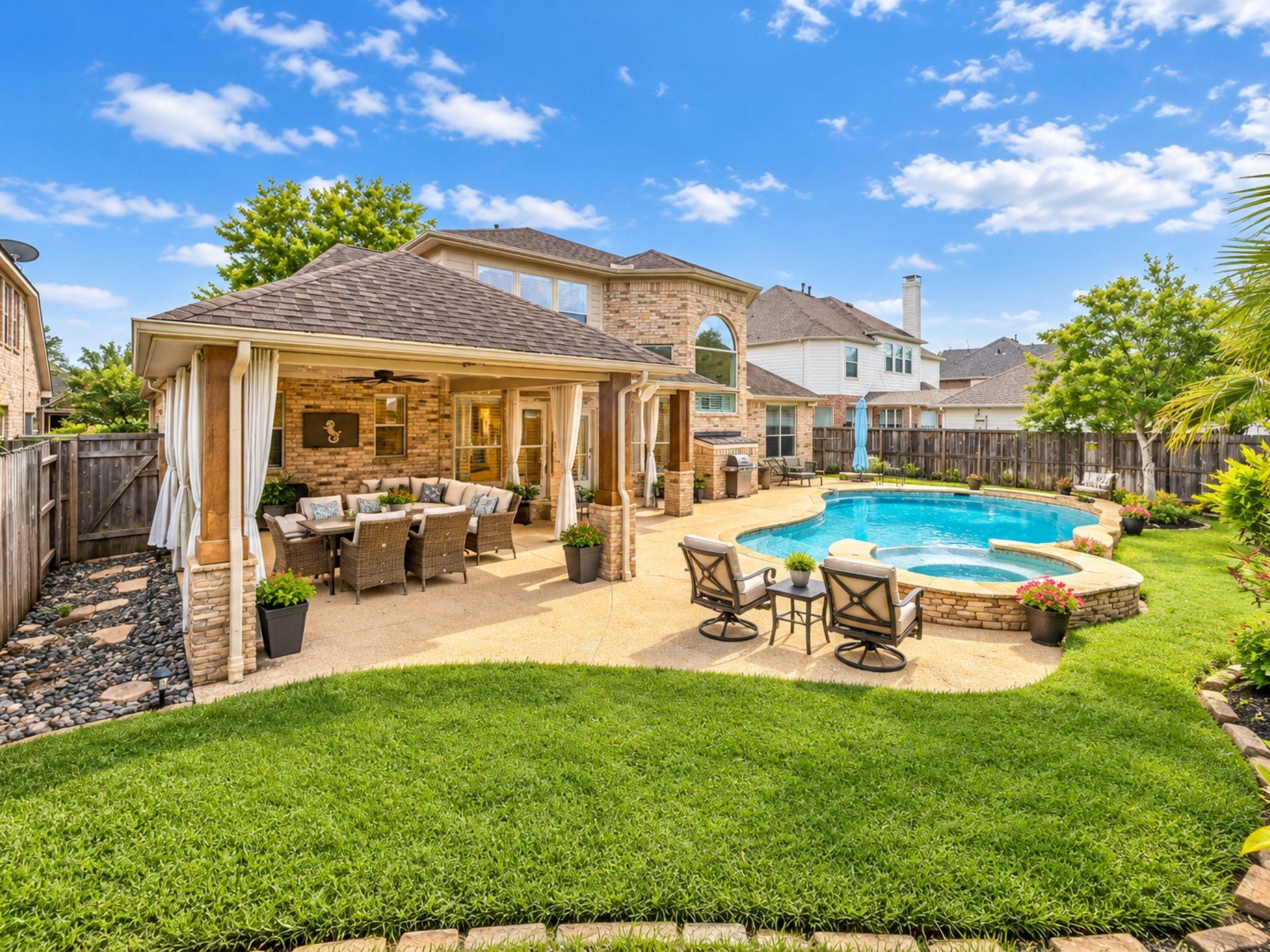 8111 Highland Green Drive