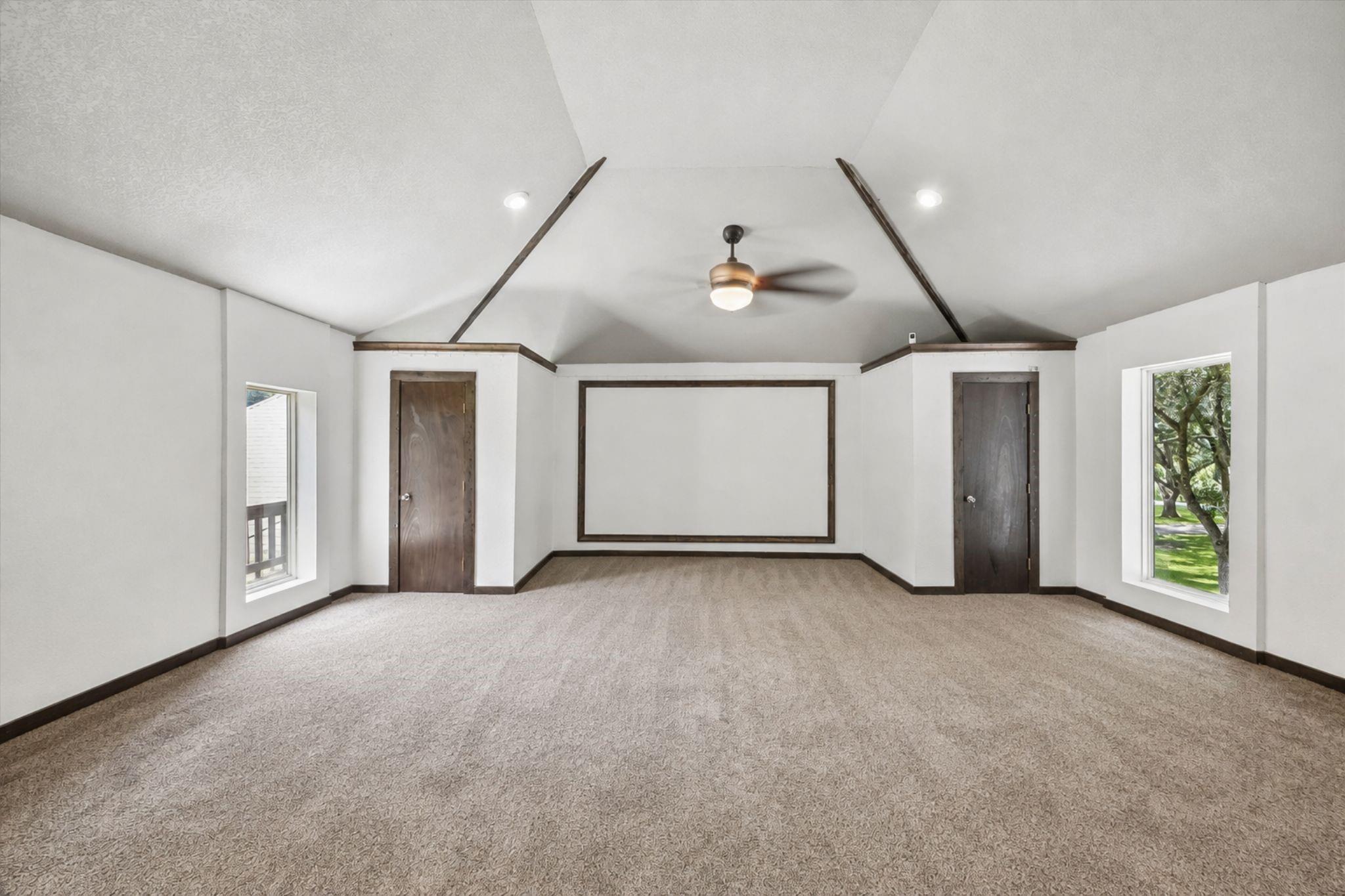 2020 Pecan Lake Drive