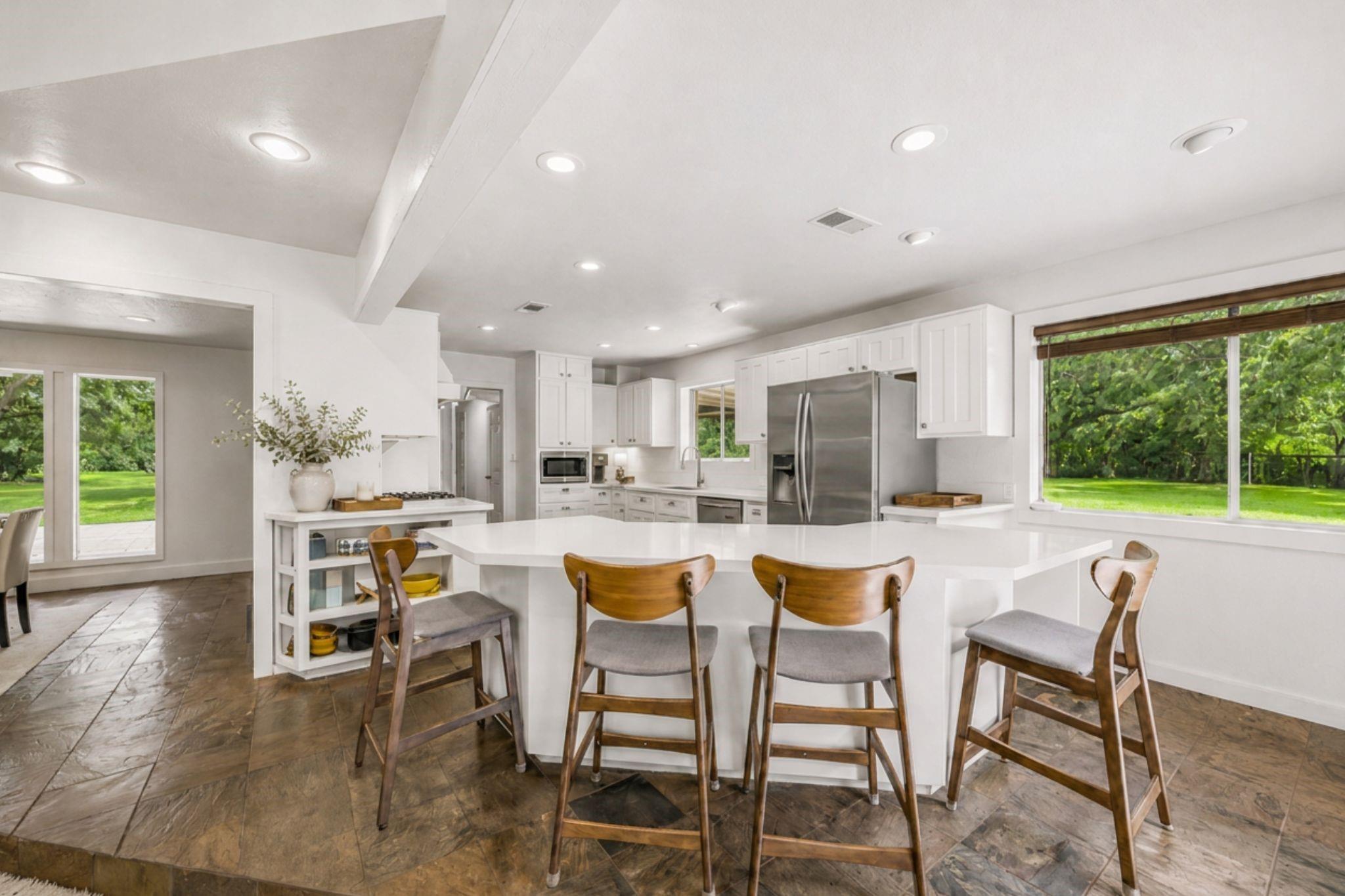 2020 Pecan Lake Drive