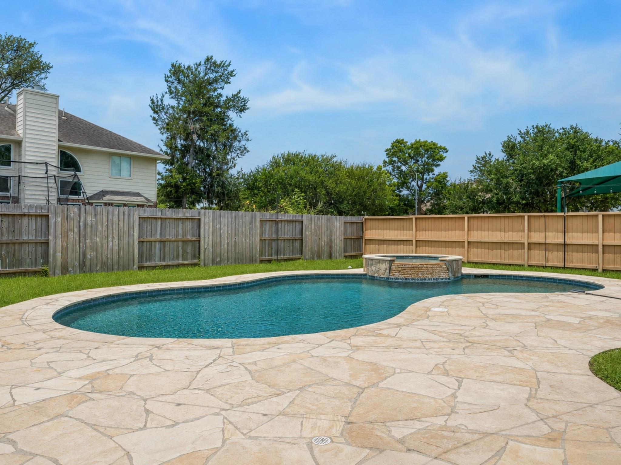 1331 Shady Bend Drive