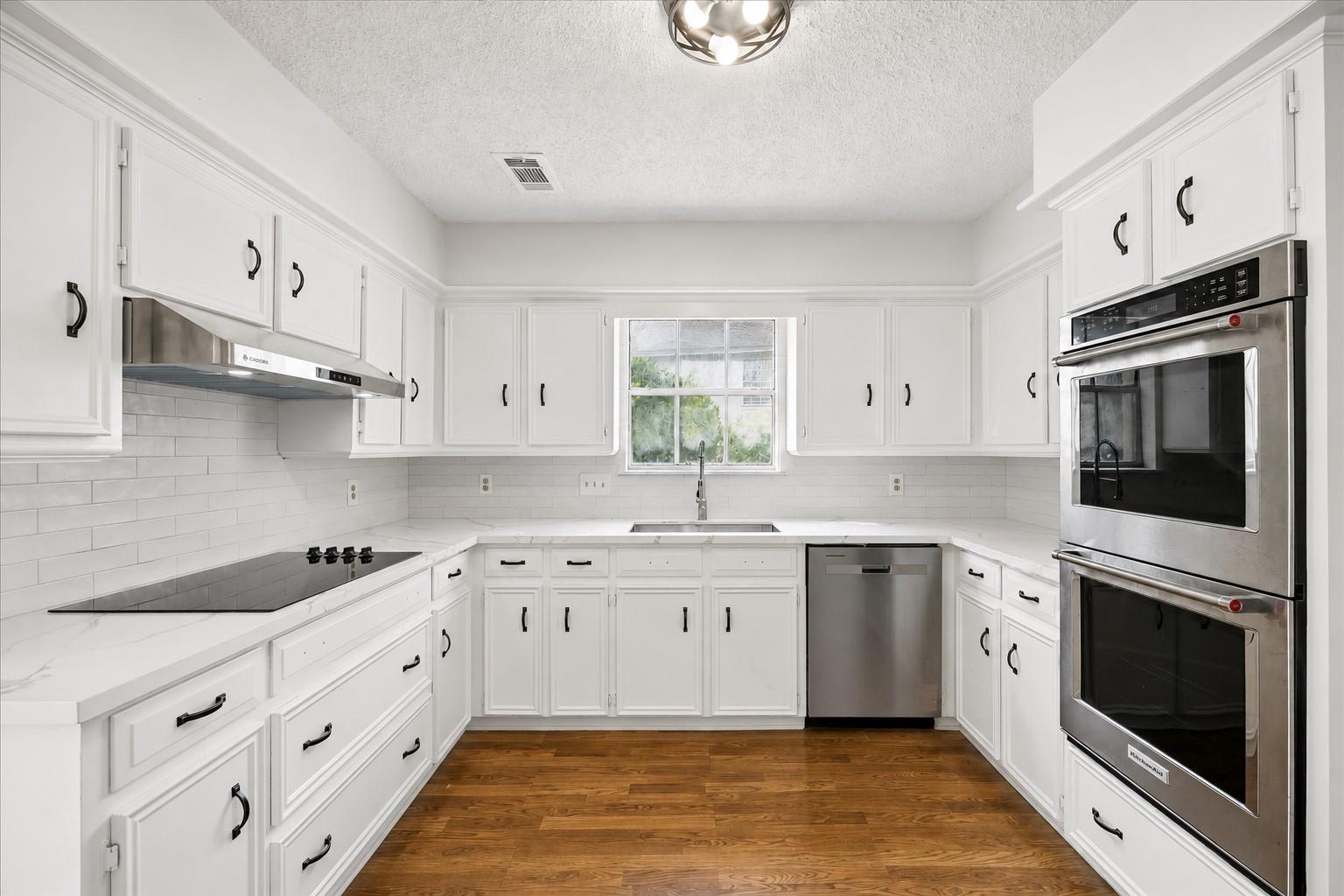 15823 Pebble Bend Drive