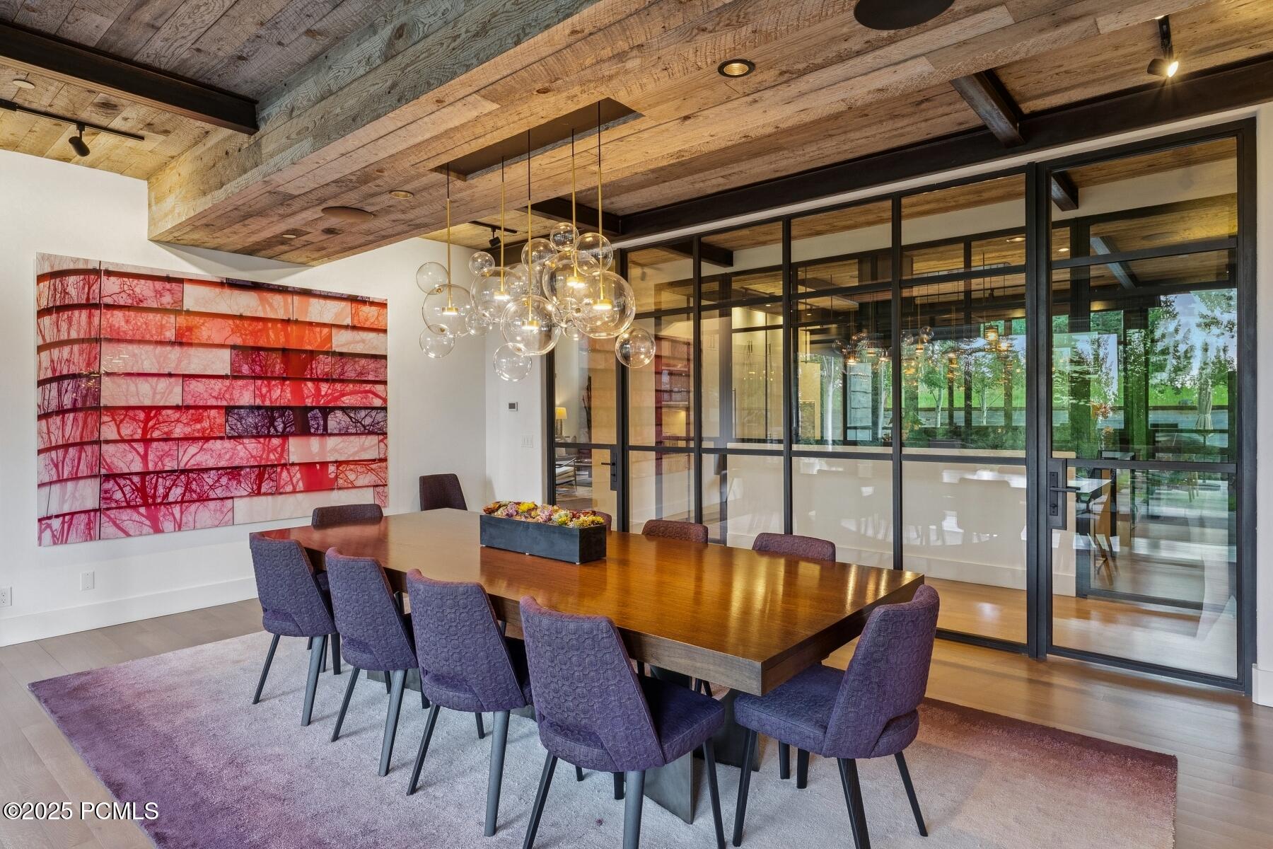 2505 W White Pine Lane