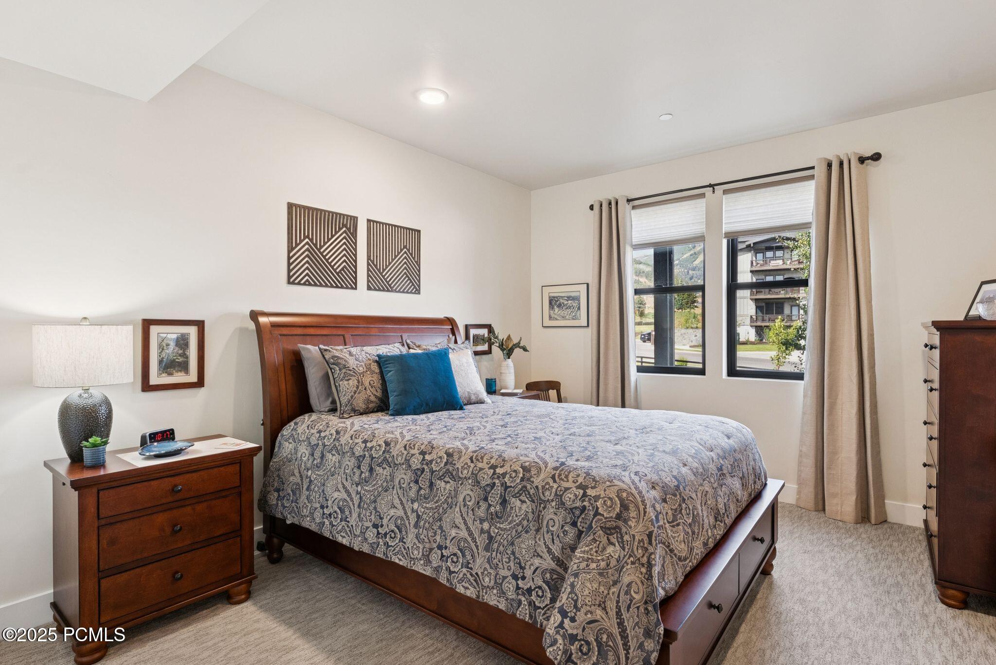 1121 W Helling Circle, 101