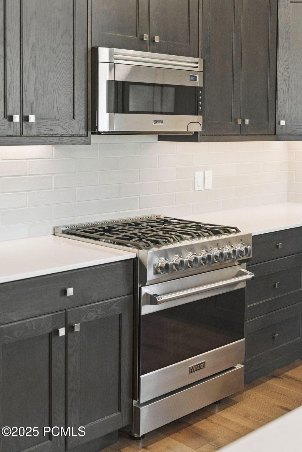 1121 W Helling Circle, 101