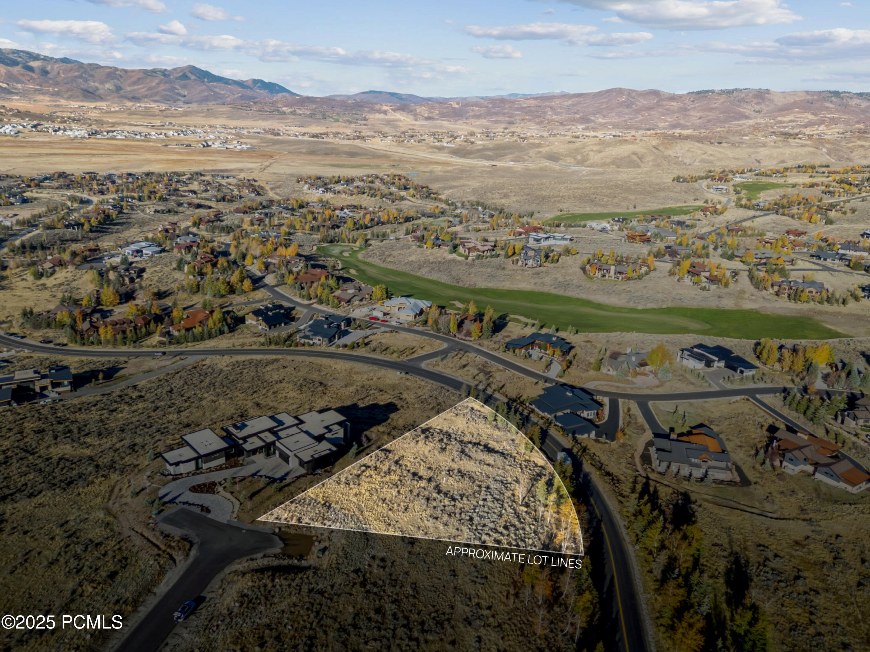 3255 Bugle Court, 16