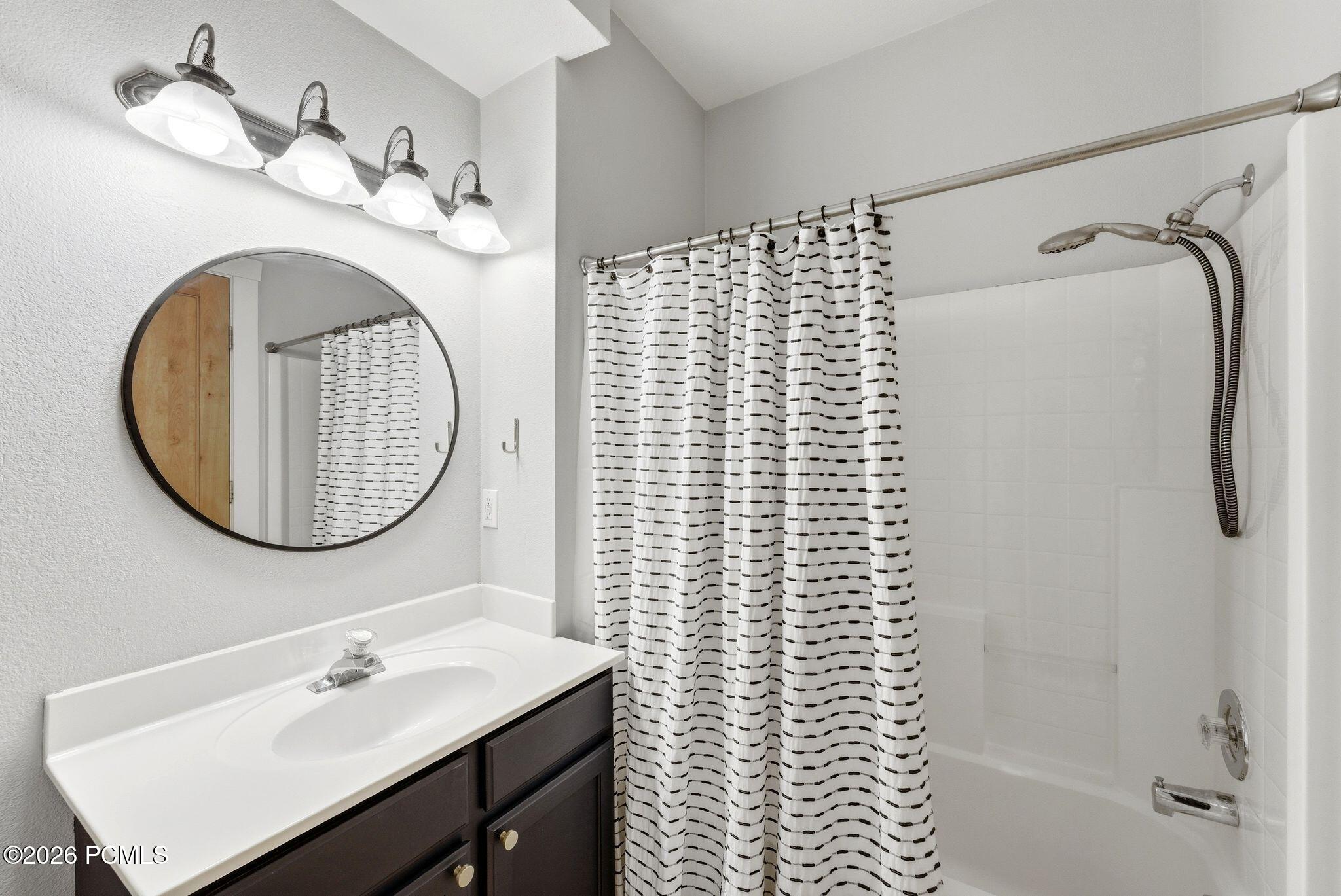 8231 Meadowview Court K12