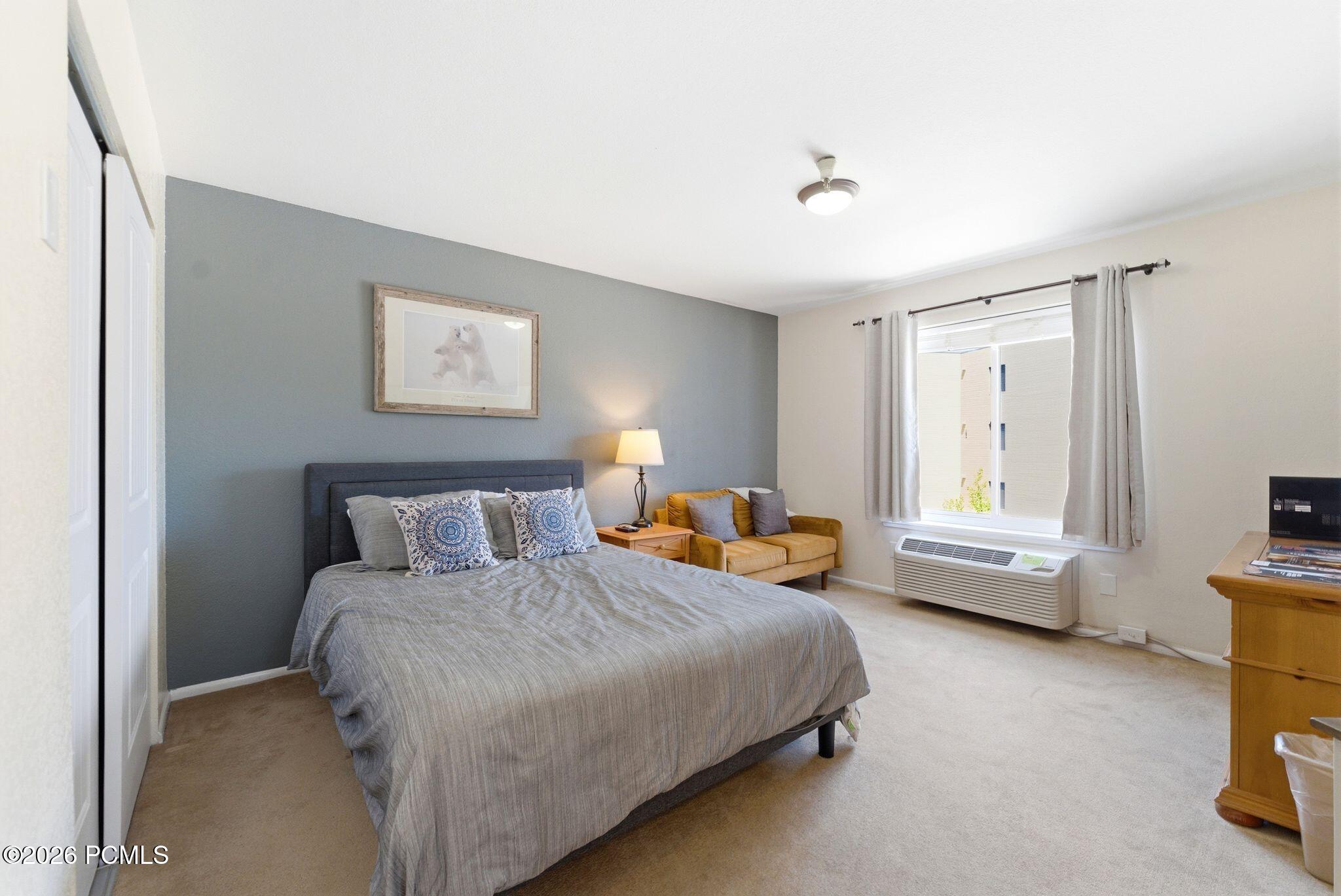 1940 Prospector Avenue 331