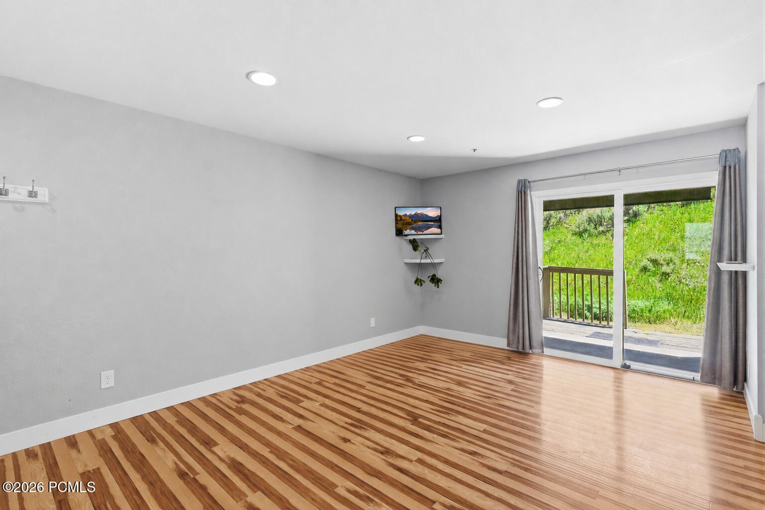 1690 Upper Ironhorse Loop Unit 10
