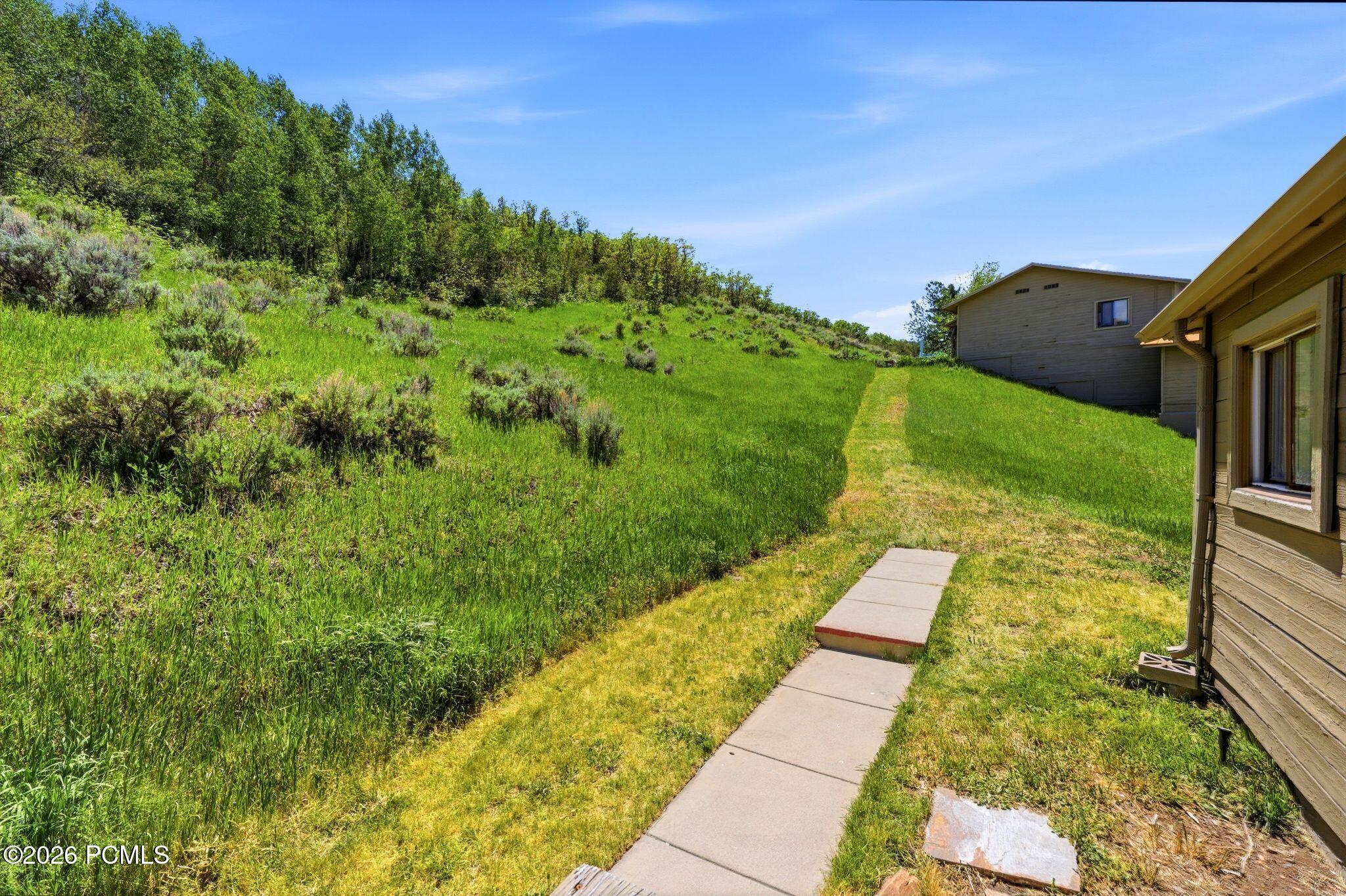 1690 Upper Ironhorse Loop Unit 10