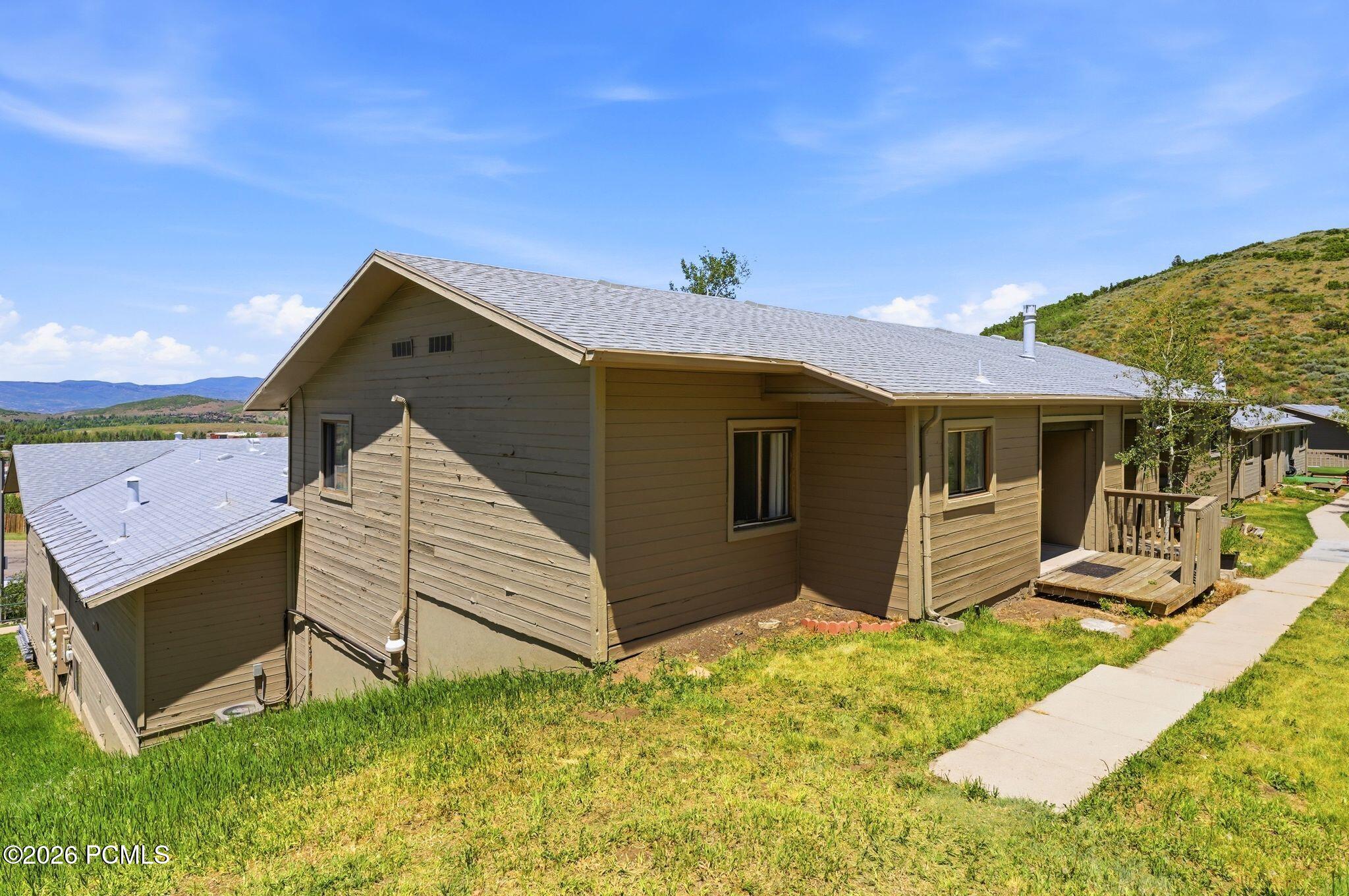1690 Upper Ironhorse Loop Unit 10