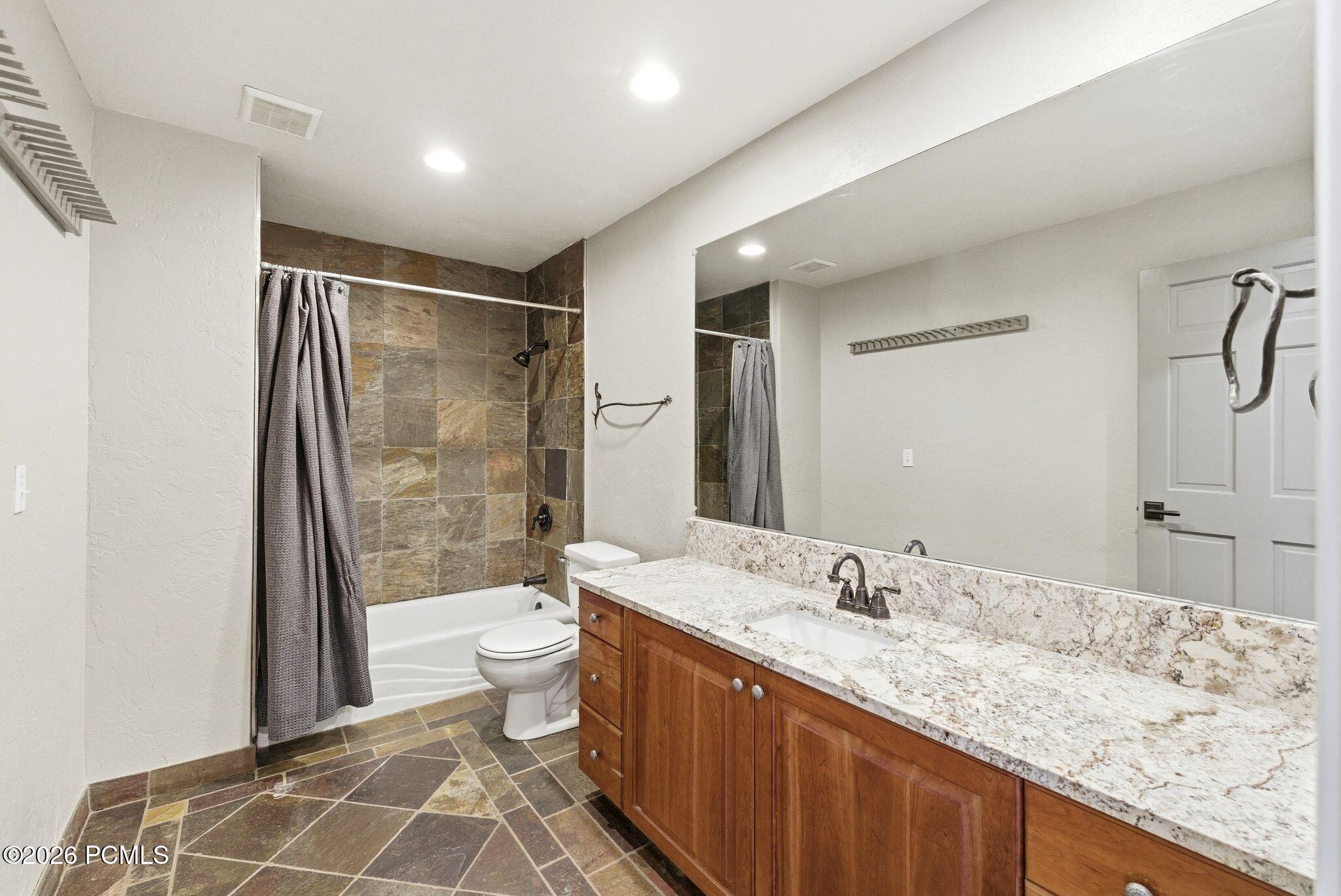 1660 Three Kings Drive 198