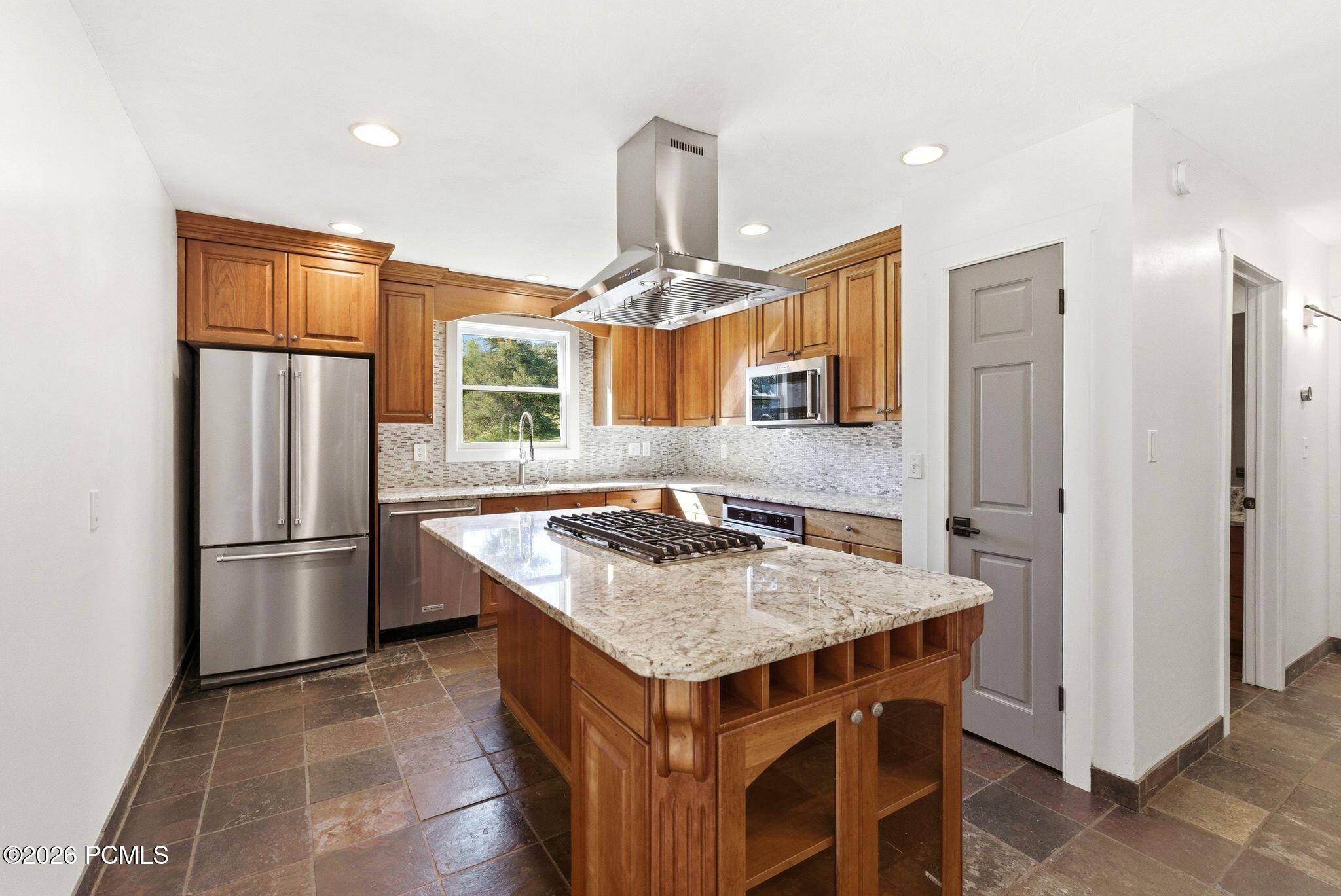 1660 Three Kings Drive 198