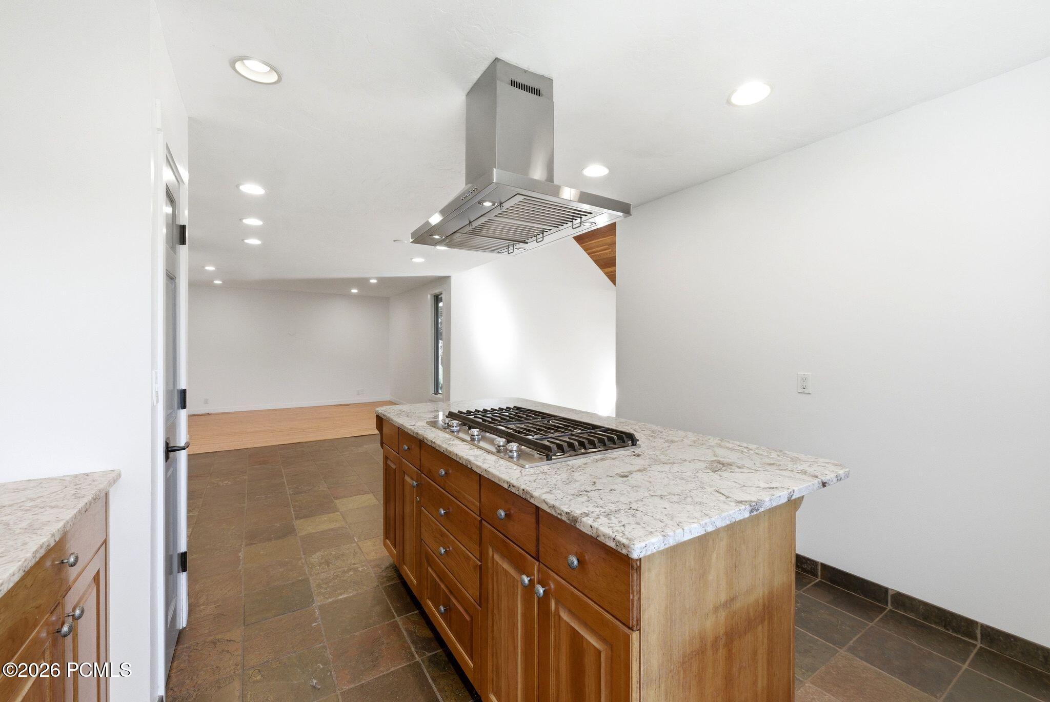 1660 Three Kings Drive 198