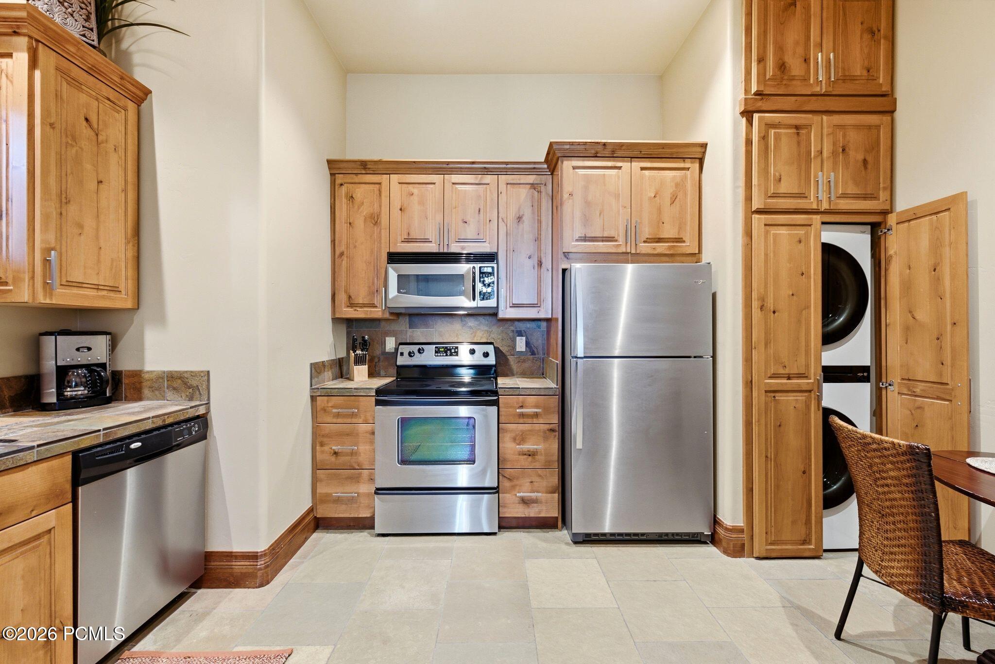 39 White Pine Canyon Road
