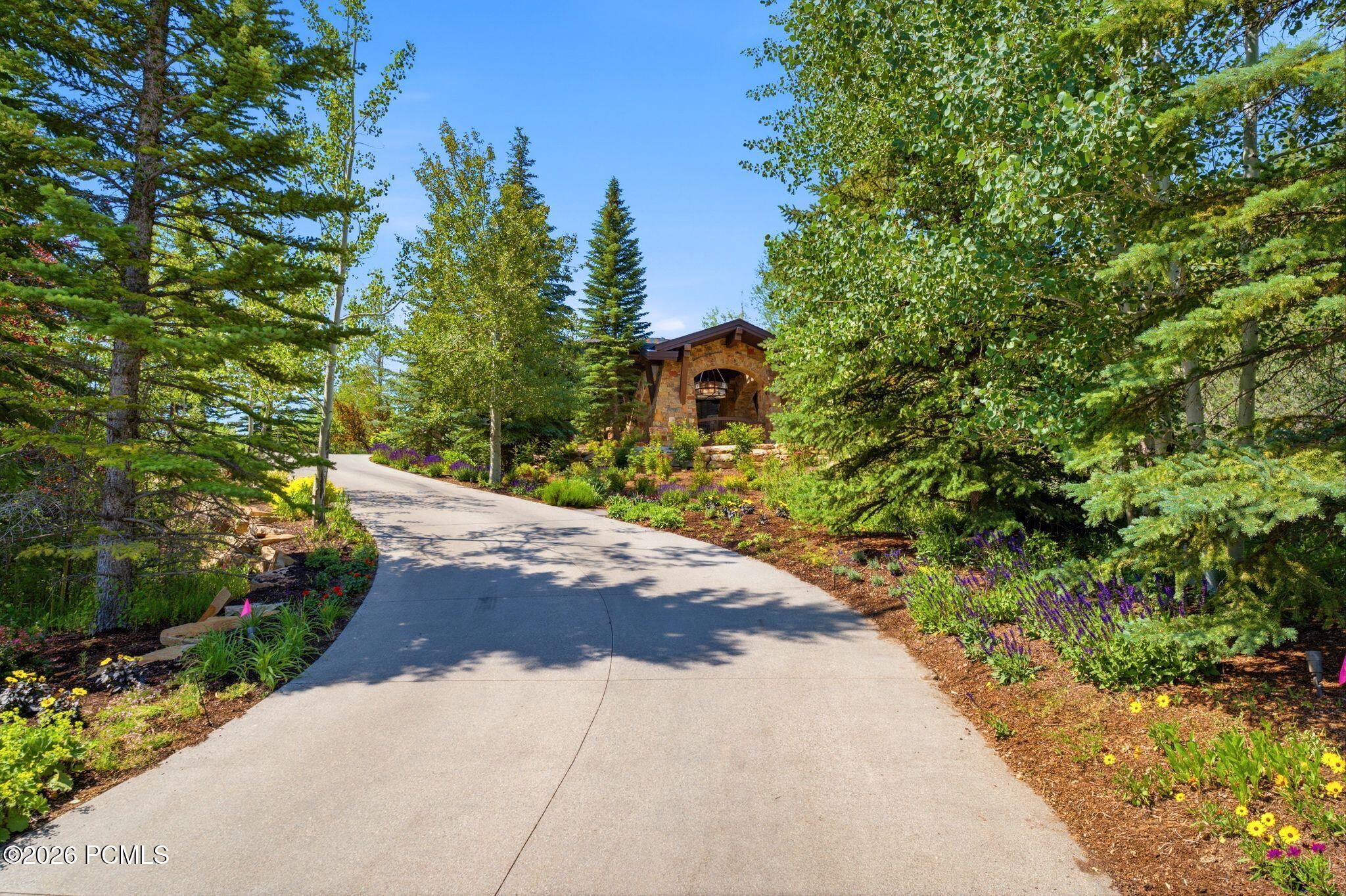 35 Sandstone Cove