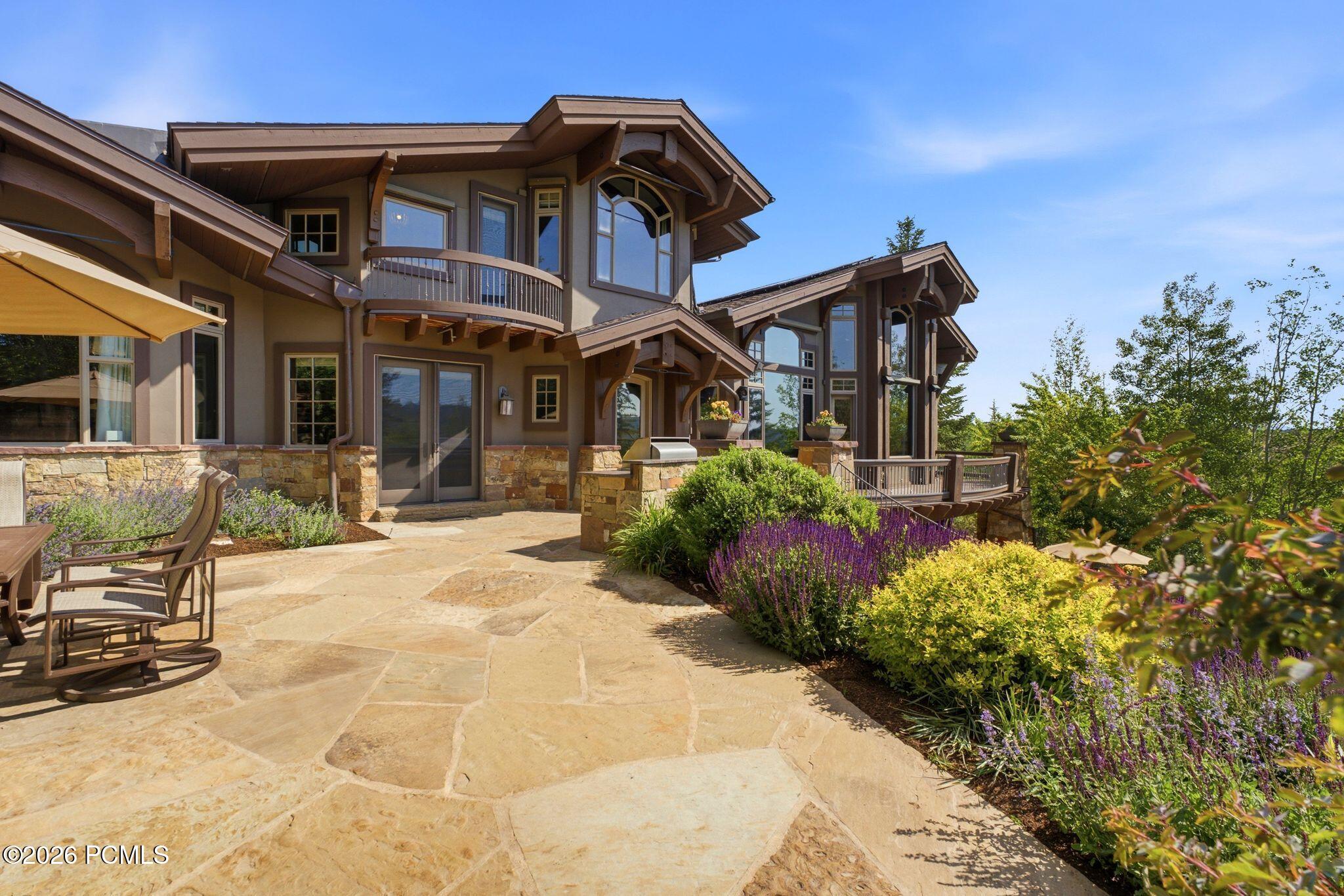 35 Sandstone Cove