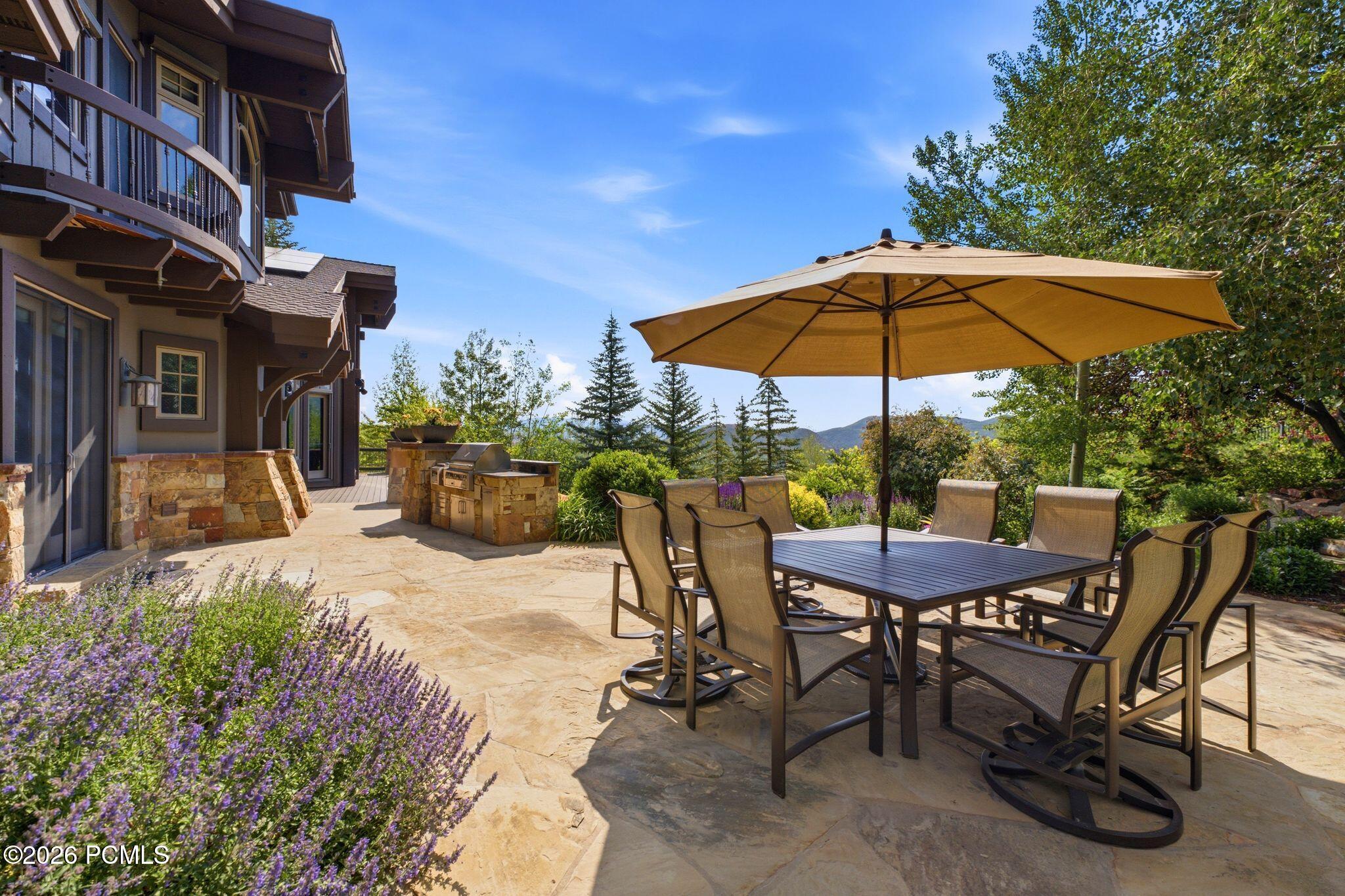 35 Sandstone Cove