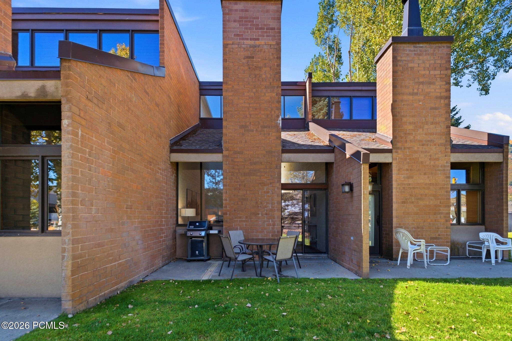 1822 Captain Molly Drive 285